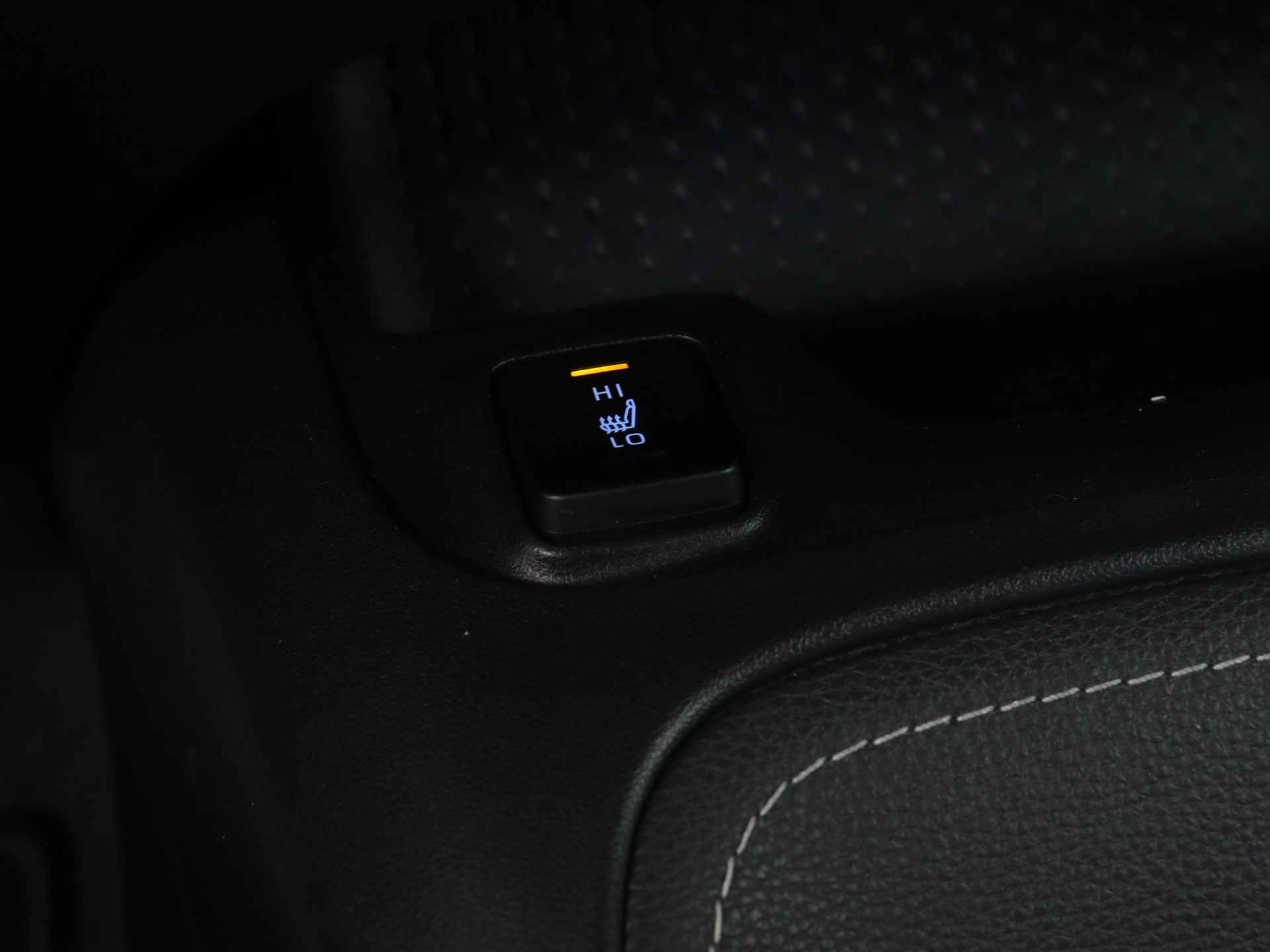 Toyota Corolla Touring Sports 1.8 Hybrid Active | Apple Carplay & Android Auto | Stoelverwarming | Parkeercamera | - 35/43