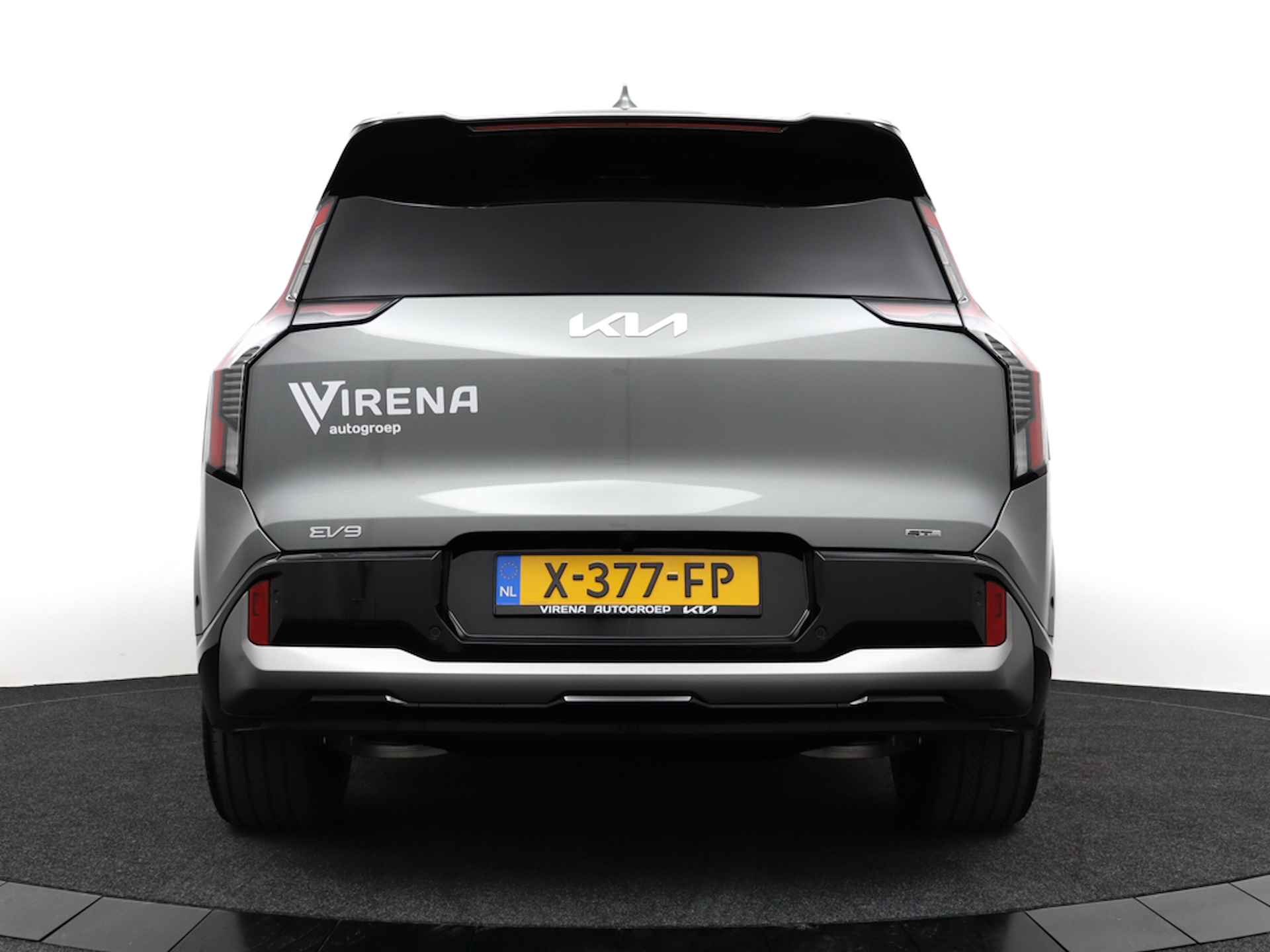 Kia EV9 Launch Edition GT-Line AWD 100 kWh - DIRECT LEVERBAAR! - 7 Persoons - 505KM Actieradius WLTP - Fabrieksgarantie tot 10-2030 - 7/89