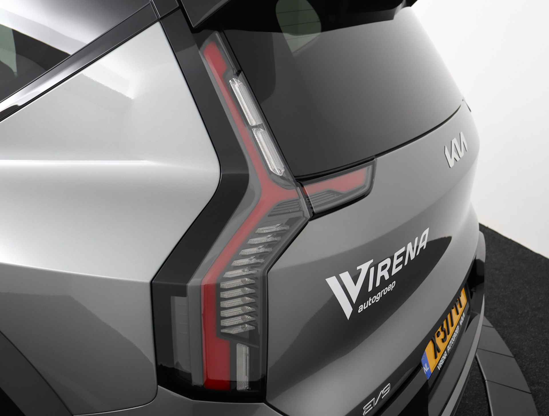 Kia EV9 Launch Edition GT-Line AWD 100 kWh - DIRECT LEVERBAAR! - 7 Persoons - 505KM Actieradius WLTP - Fabrieksgarantie tot 10-2030 - 41/89