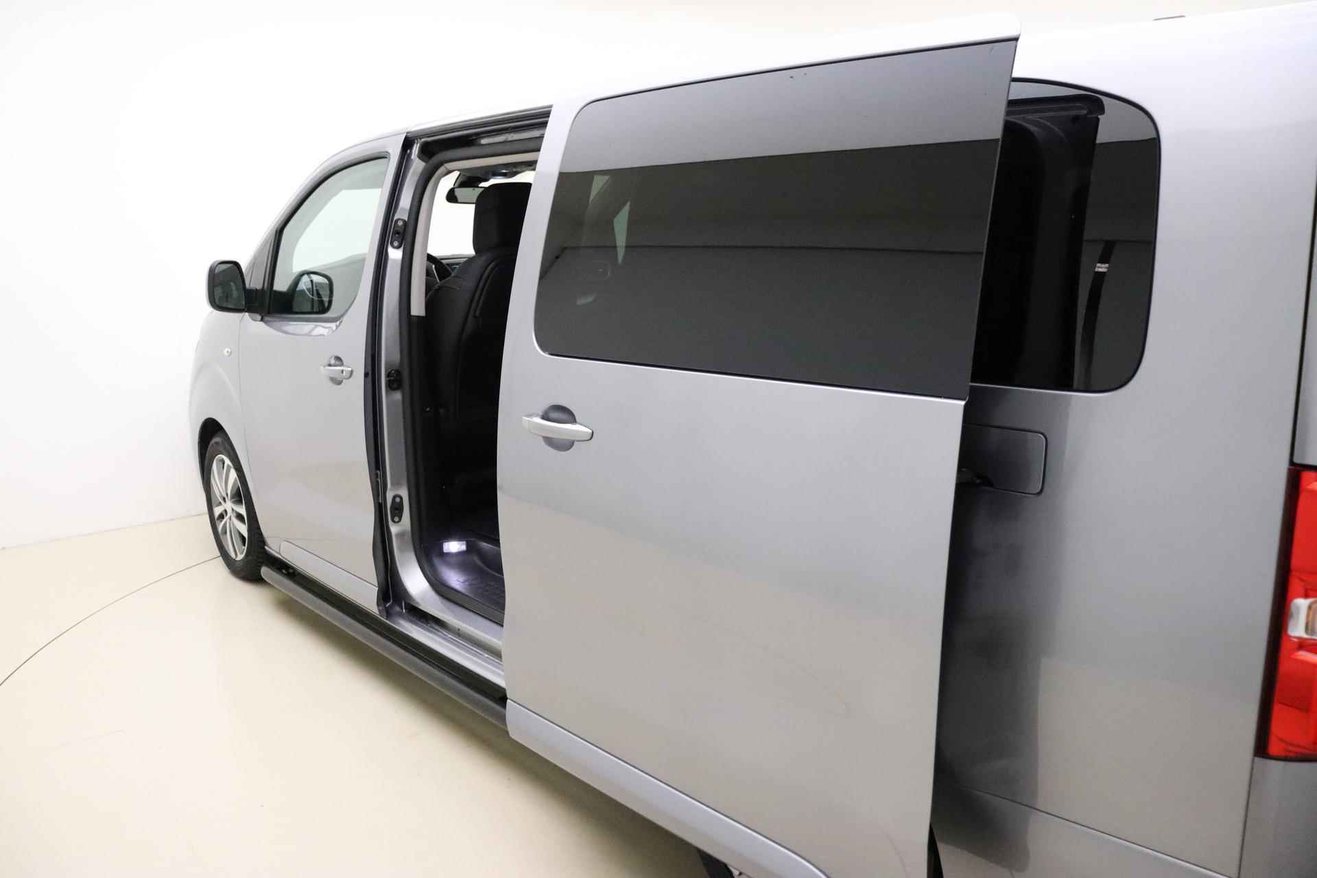 Peugeot Traveller 2.0 BlueHDi Business VIP Long S&S 180 PK | Automaat | Luxe uitvoering | 7 Zitplaatsen | Lederen bekleding | Elektrische schuifdeuren | Sidebars | Trekhaak | VOL opties - 12/48