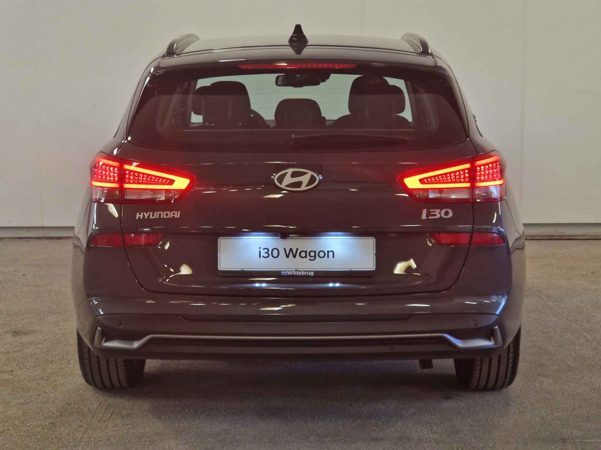 Hyundai i30 Wagon 1.0 T-GDI Comfort Met Apple Carplay Navigatie, Climate Control en Cruise Control Uit voorraad leverbaar! - 19/52