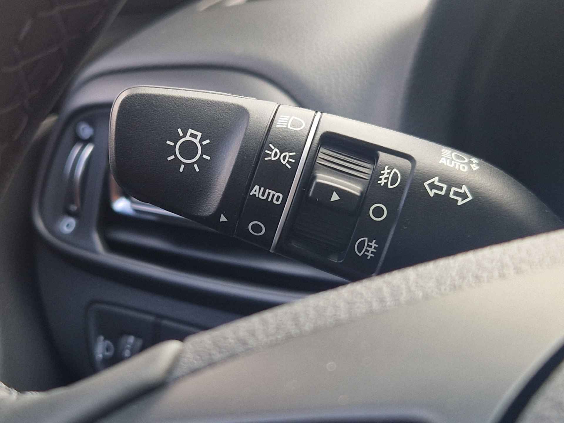 Hyundai i30 Wagon 1.0 T-GDI Comfort Met Apple Carplay Navigatie, Climate Control en Cruise Control Uit voorraad leverbaar! - 38/52