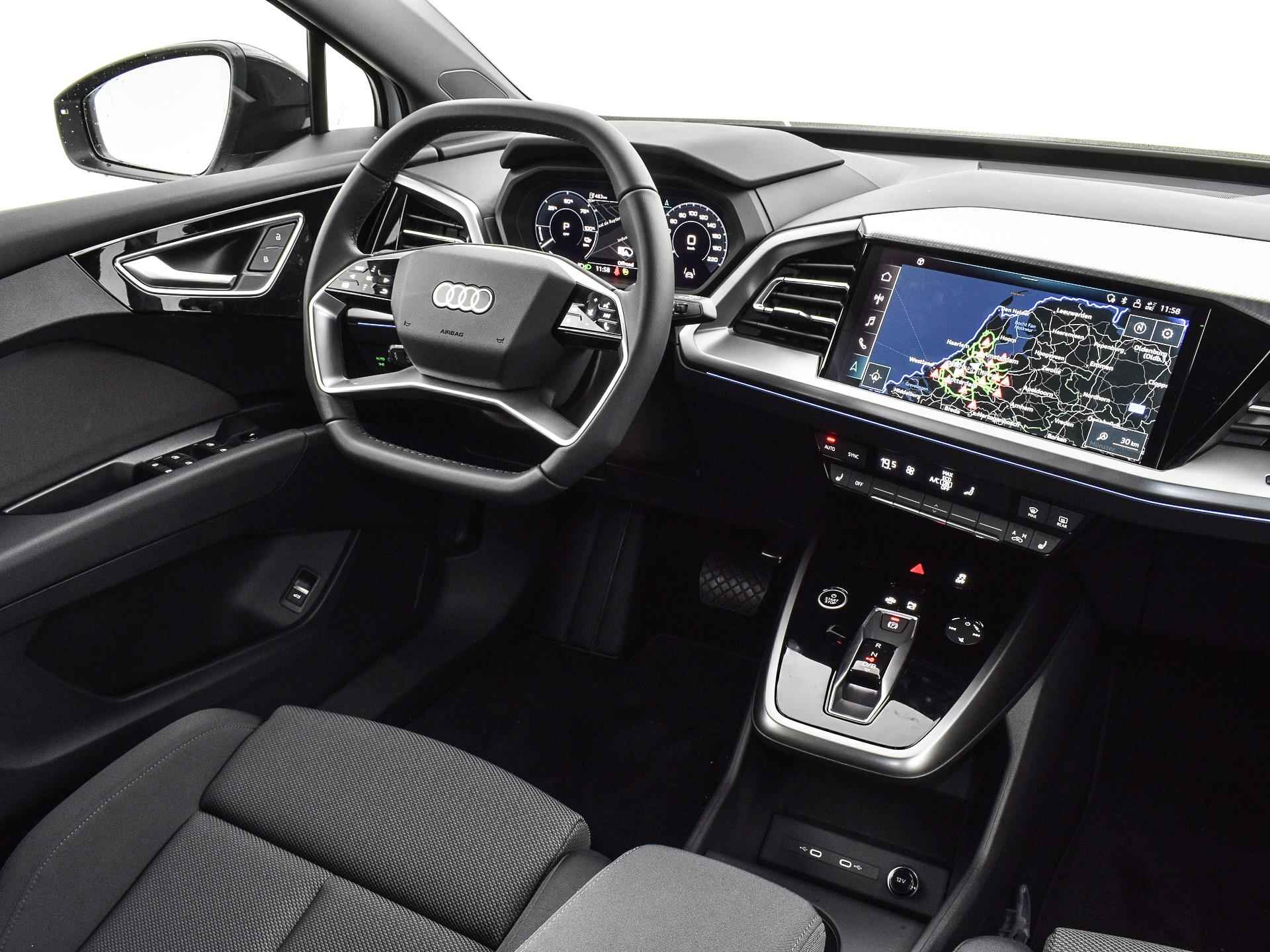 Audi Q4 e-tron 40 Advanced edition 204 PK · BlackPakket 21" velgen · Comfortpakket · Lichtpakket plus ambient light · - 19/40