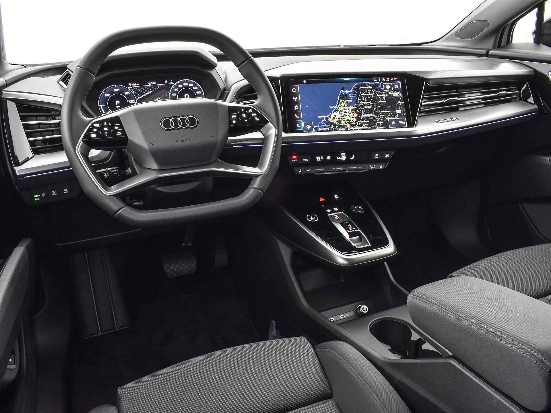 Audi Q4 e-tron 40 Advanced edition 204 PK · BlackPakket 21" velgen · Comfortpakket · Lichtpakket plus ambient light · - 20/40