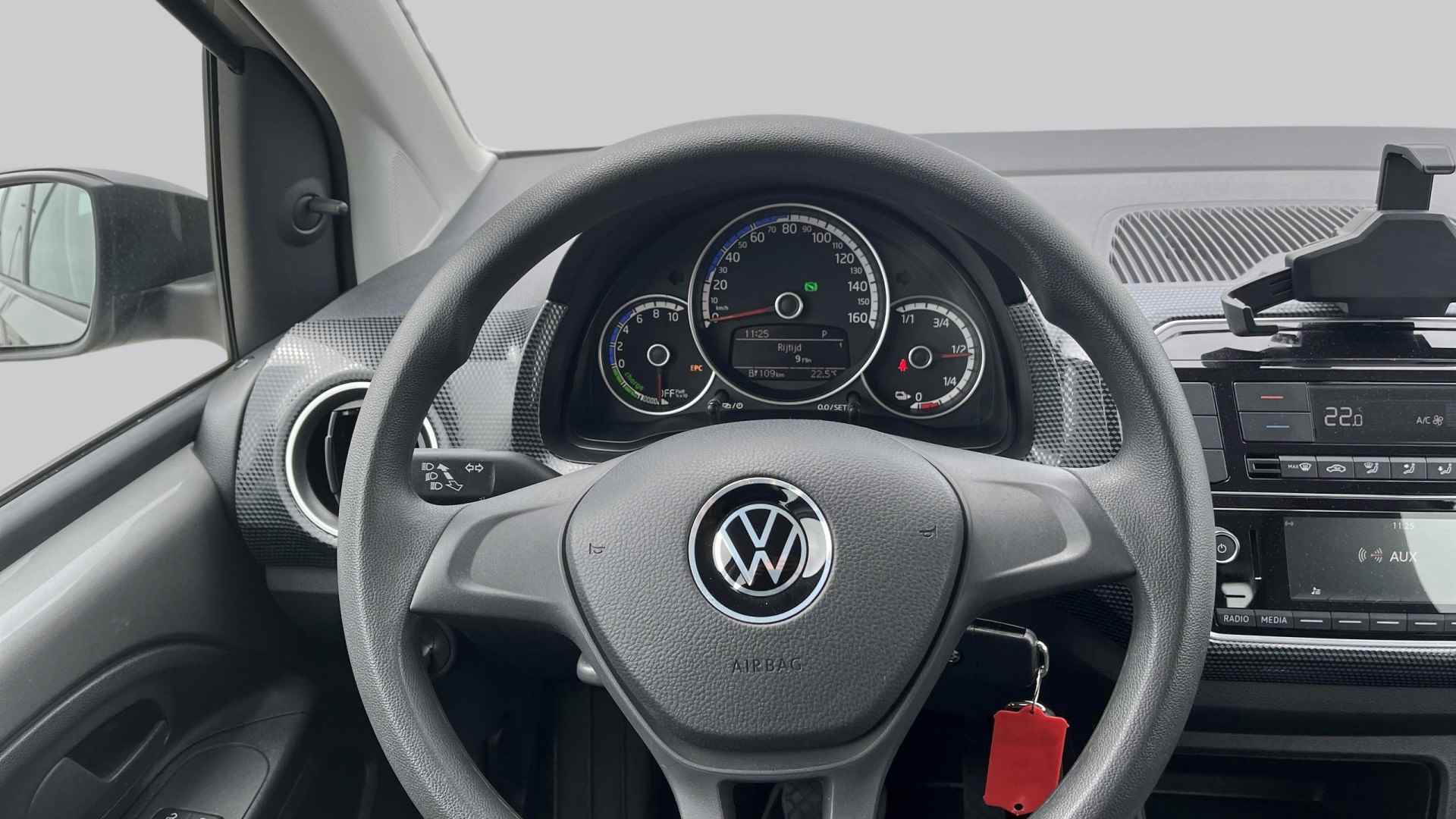 Volkswagen e-Up! 83pk Automaat Executive | Airco | Bluetooth | Smartphone integratie € 2.000,- SEPP subsidie mogelijk - 17/24