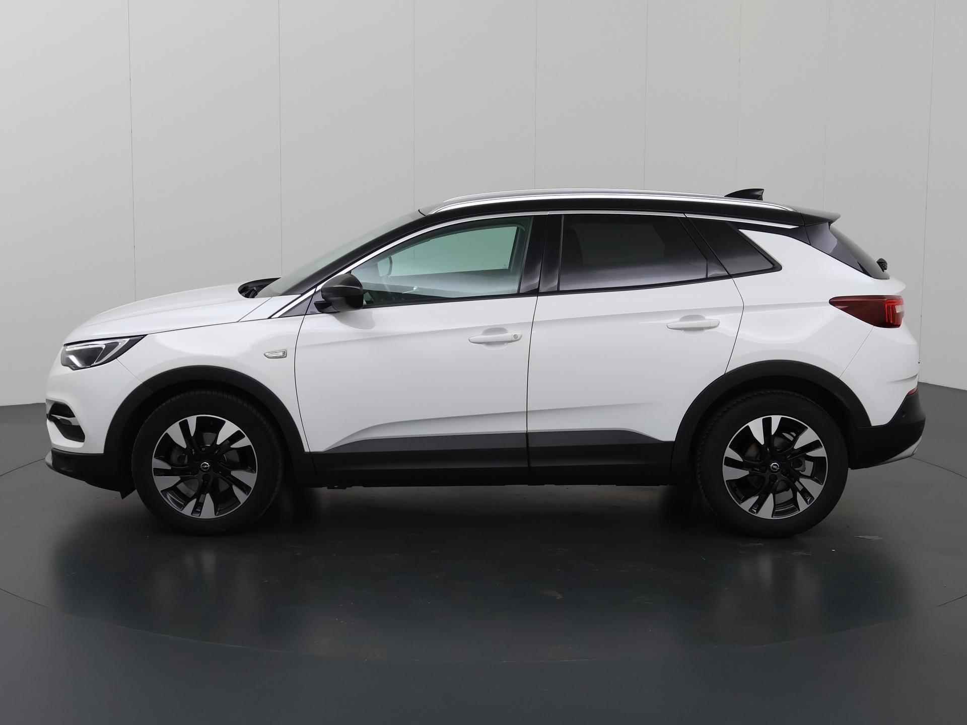 Opel Grandland X 1.2 Turbo 120 Jaar Edition | Navigatie | Comfortstoelen | Keyless Go | Parkeercamera | Climate Control | - 6/40