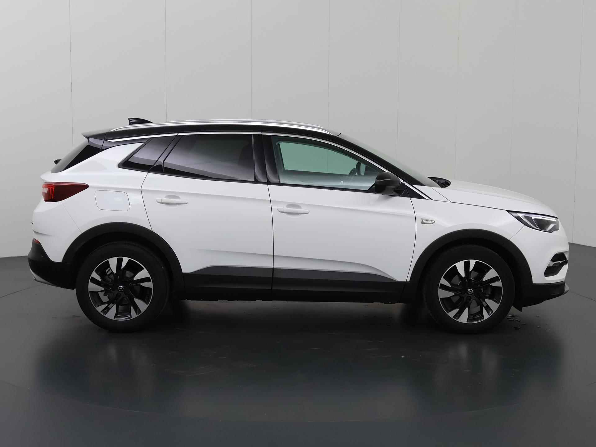 Opel Grandland X 1.2 Turbo 120 Jaar Edition | Navigatie | Comfortstoelen | Keyless Go | Parkeercamera | Climate Control | - 7/40