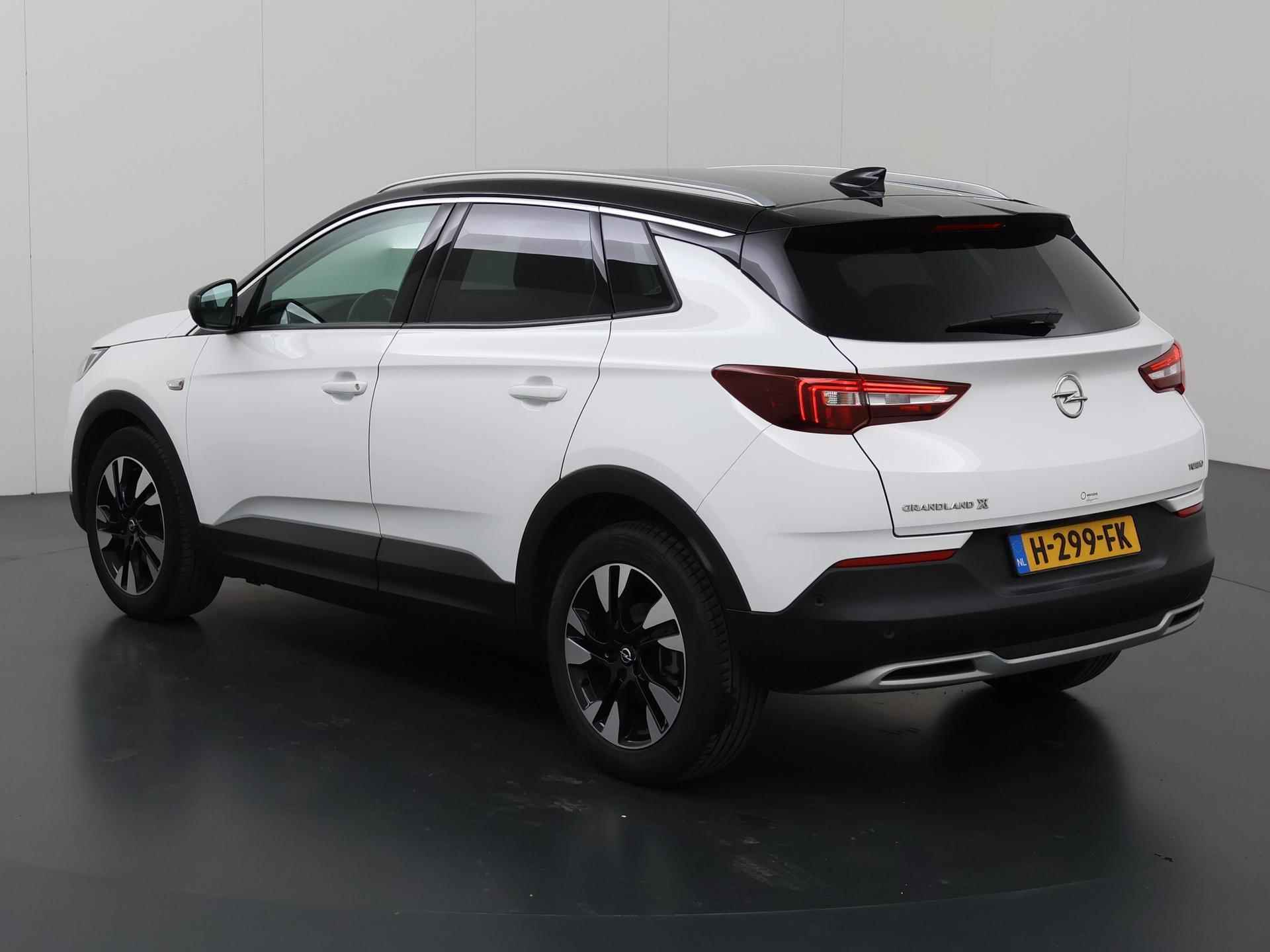 Opel Grandland X 1.2 Turbo 120 Jaar Edition | Navigatie | Comfortstoelen | Keyless Go | Parkeercamera | Climate Control | - 23/40