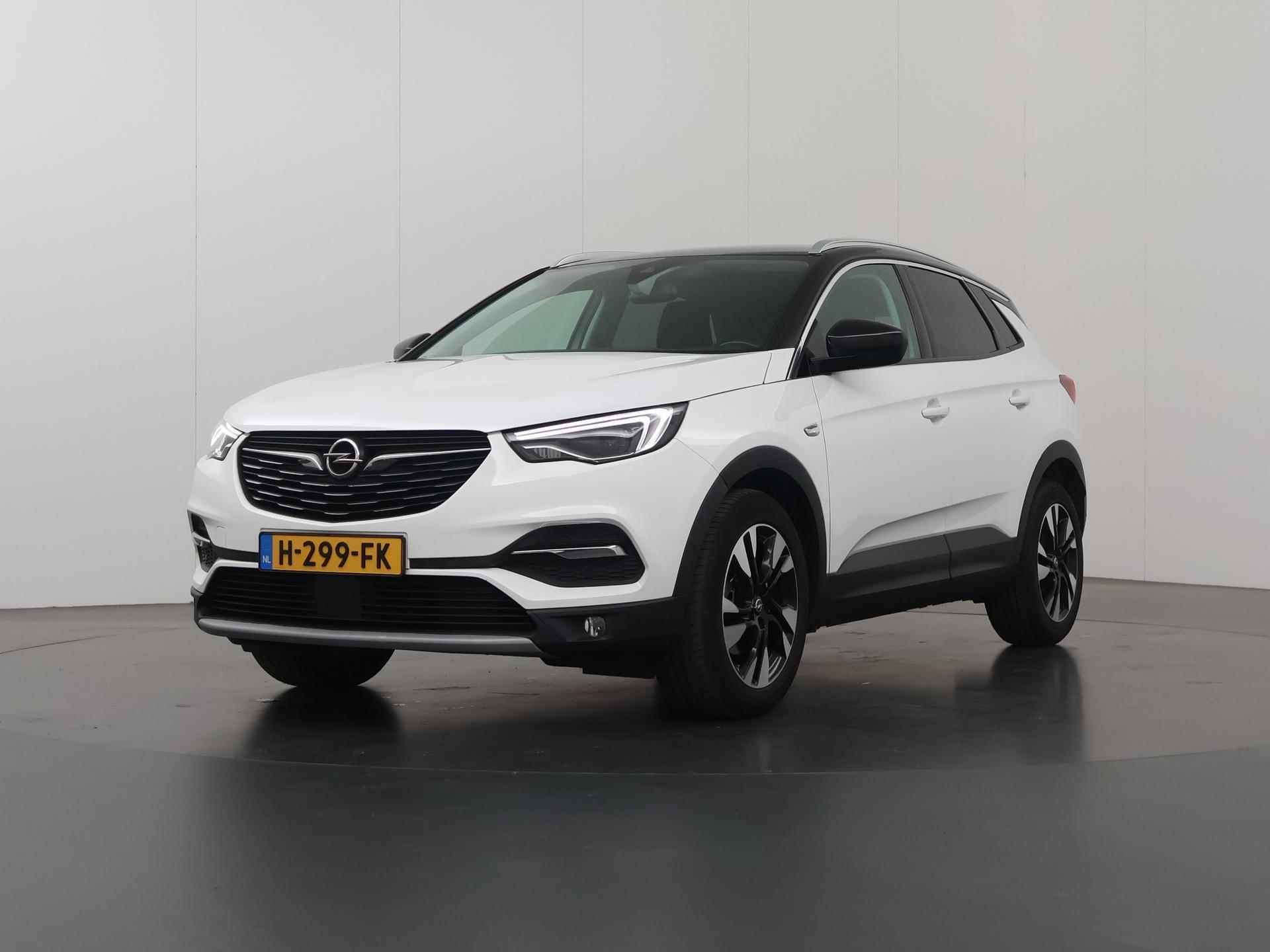 Opel Grandland X 1.2 Turbo 120 Jaar Edition | Navigatie | Comfortstoelen | Keyless Go | Parkeercamera | Climate Control | - 40/40