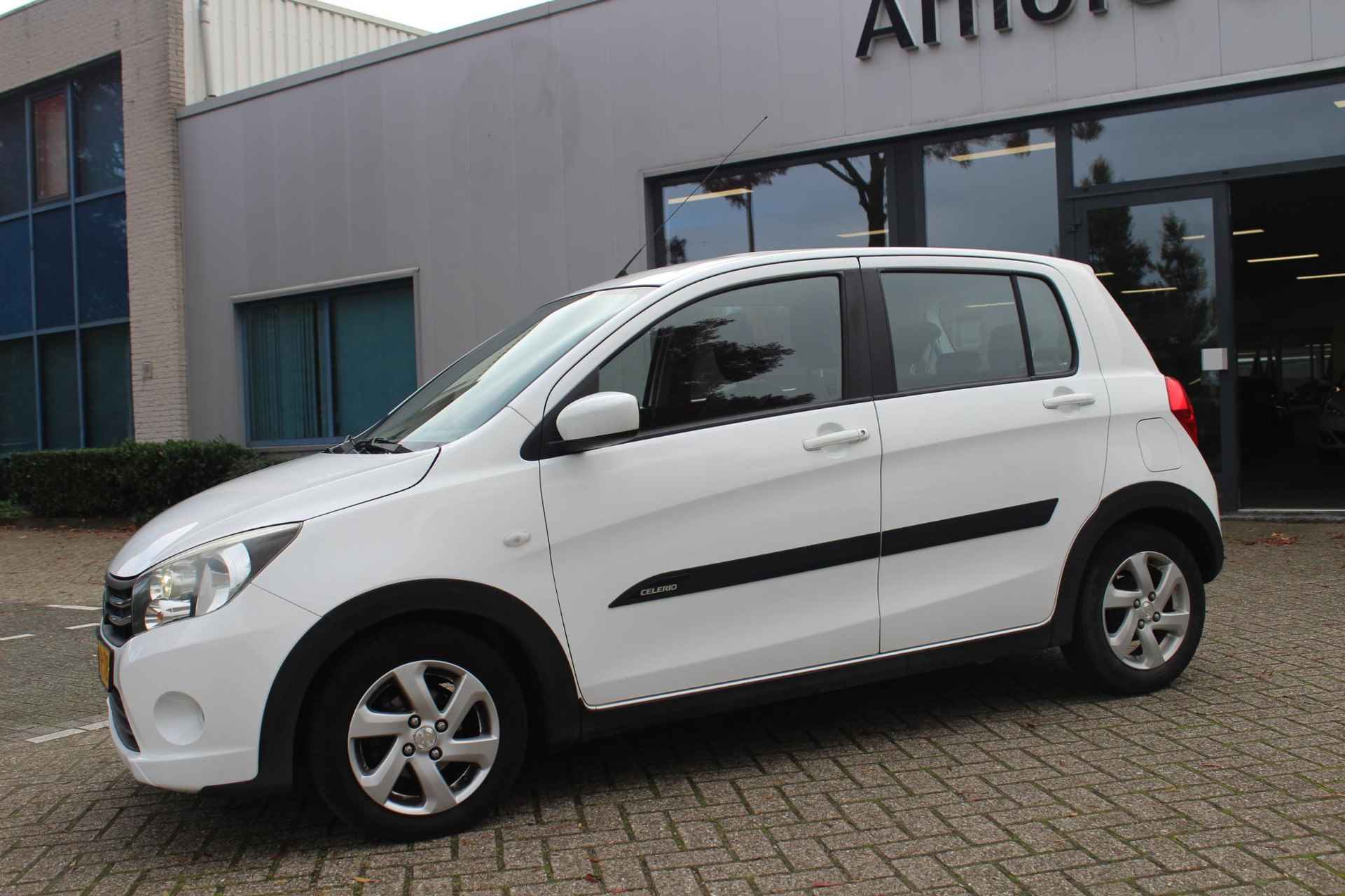 Suzuki Celerio 1.0 Exclusive - 4/10