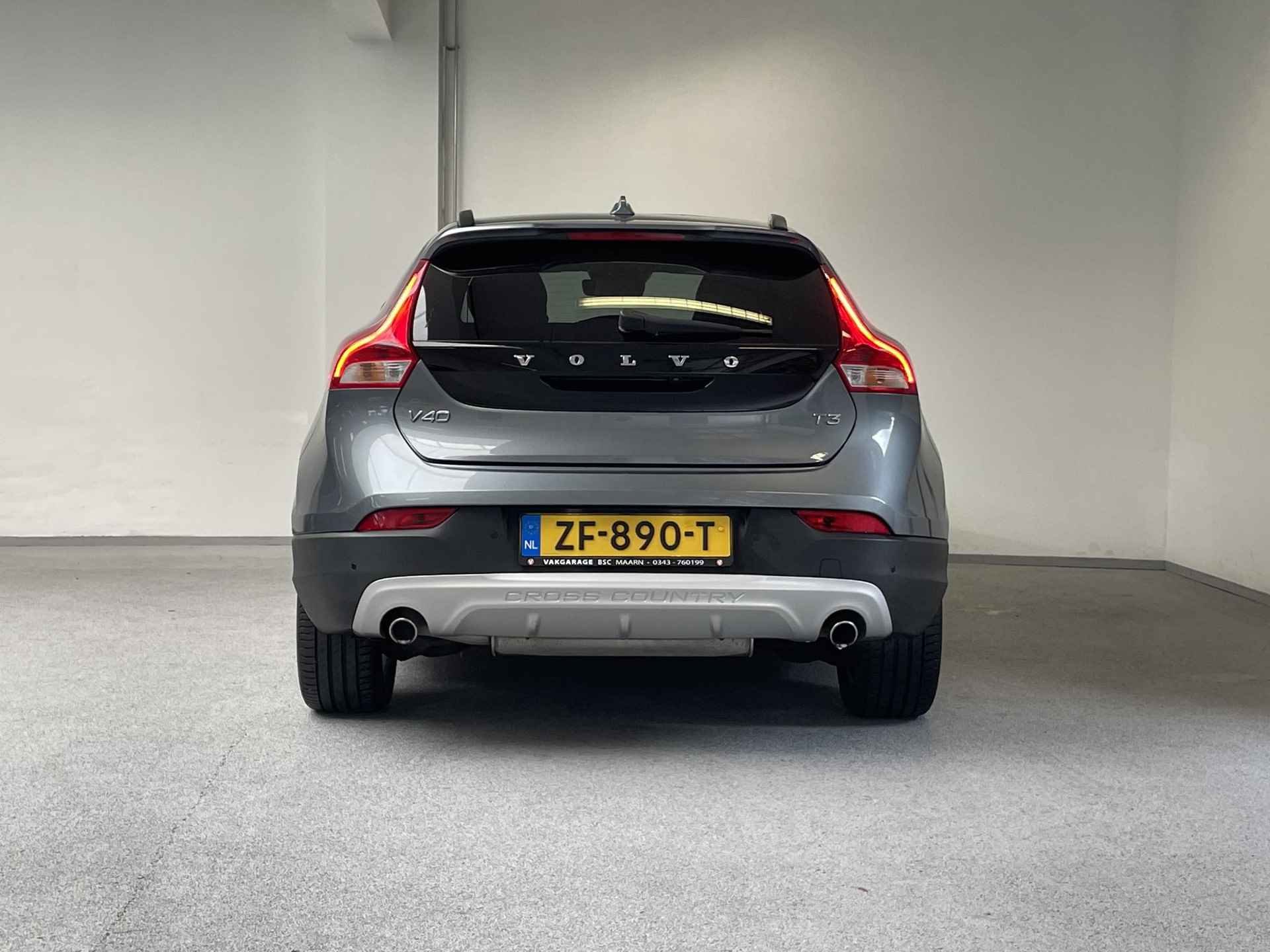 Volvo V40 Cross Country 1.5 T3 Polar+ Luxury | 1e-EIG | ORG.NL | PANO | LEDER | DEALERONDERHOUDEN | - 12/40