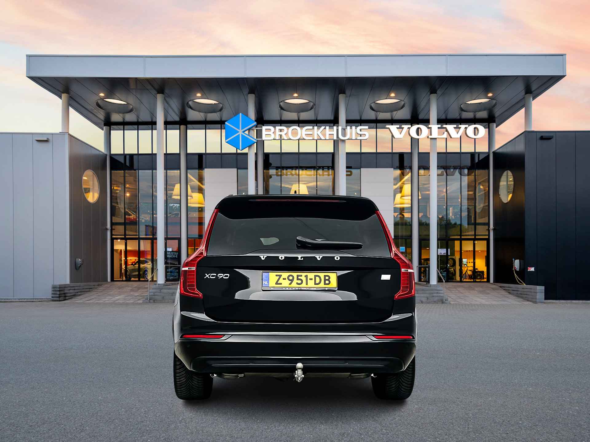 Volvo XC90 T8 Recharge AWD Ultimate Dark | Luchtvering | 360 Camera | Trekhaak | Getint glas | Head-up | Panoramadak | Nubuck dakhemel - 7/37