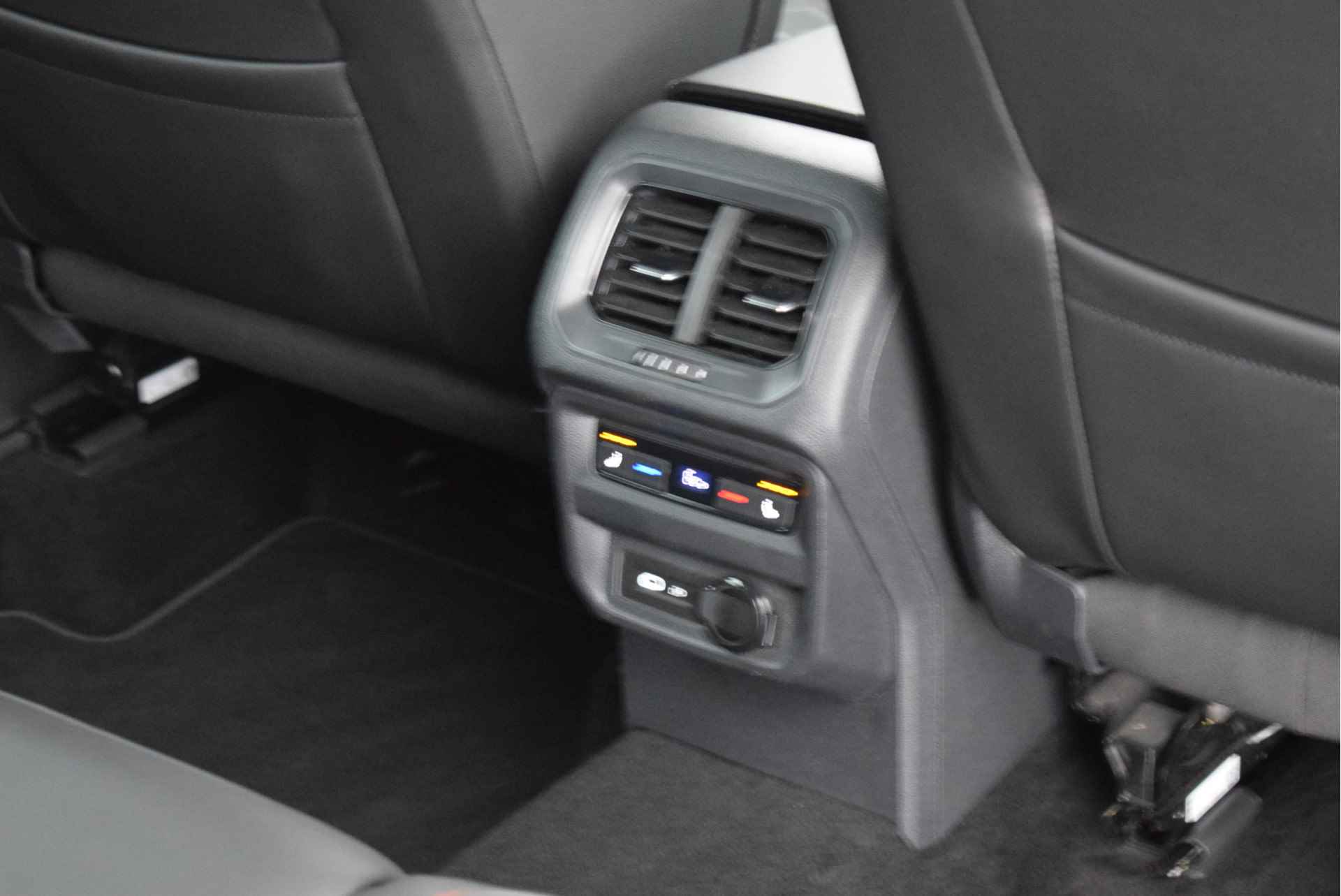 SEAT Tarraco 1.4 TSI 245pk e-Hybrid PHEV FR Trekhaak 360Camera Keyless Memory Virtual Cockpit Navigatie - 41/56