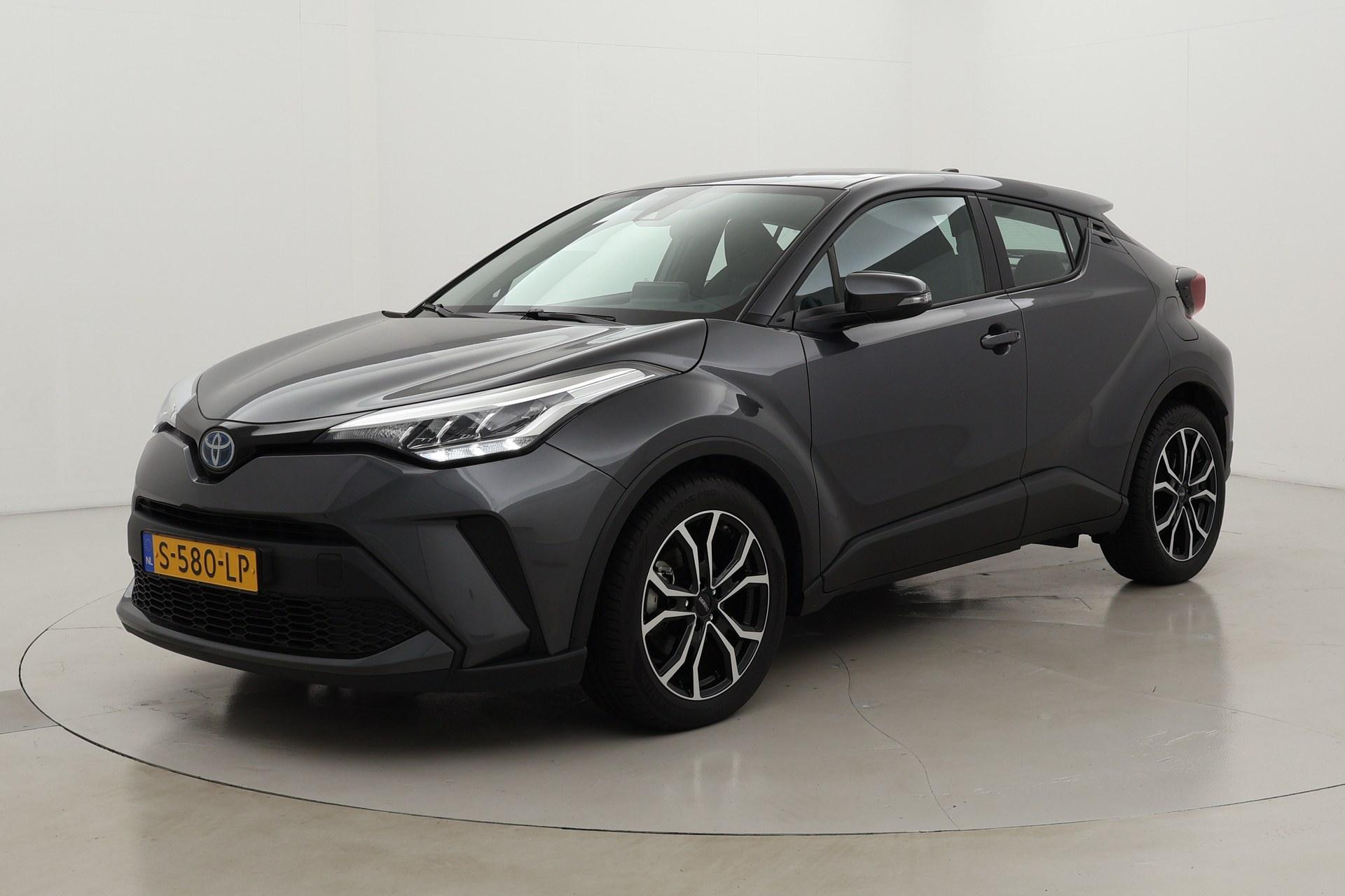 Toyota C-HR 1.8 Hybrid Active | Origineel NL | Apple Carplay / Android Auto | 18 inch | Adaptive Cruise Control | Clima | Camera