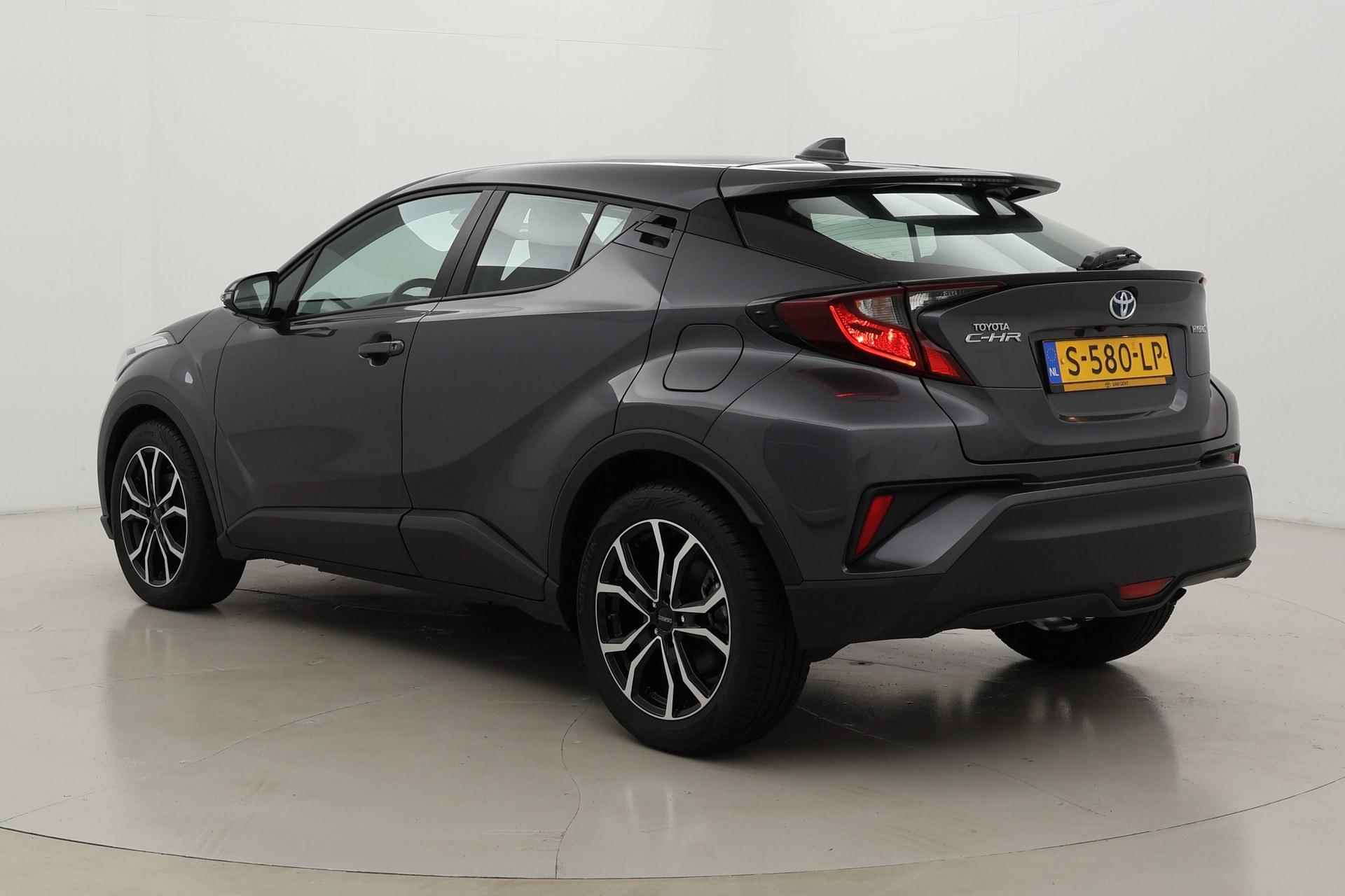 Toyota C-HR 1.8 Hybrid Active | Origineel NL | Apple Carplay / Android Auto | 18 inch | Adaptive Cruise Control | Clima | Camera - 31/36