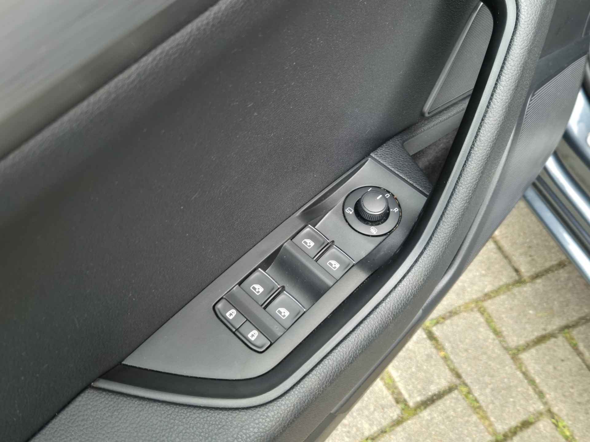 Škoda Superb Combi 1.4 TSI ACT Style Business | Navigatie | Keyless | Stoelverwarming | Elek. Klep - 13/36