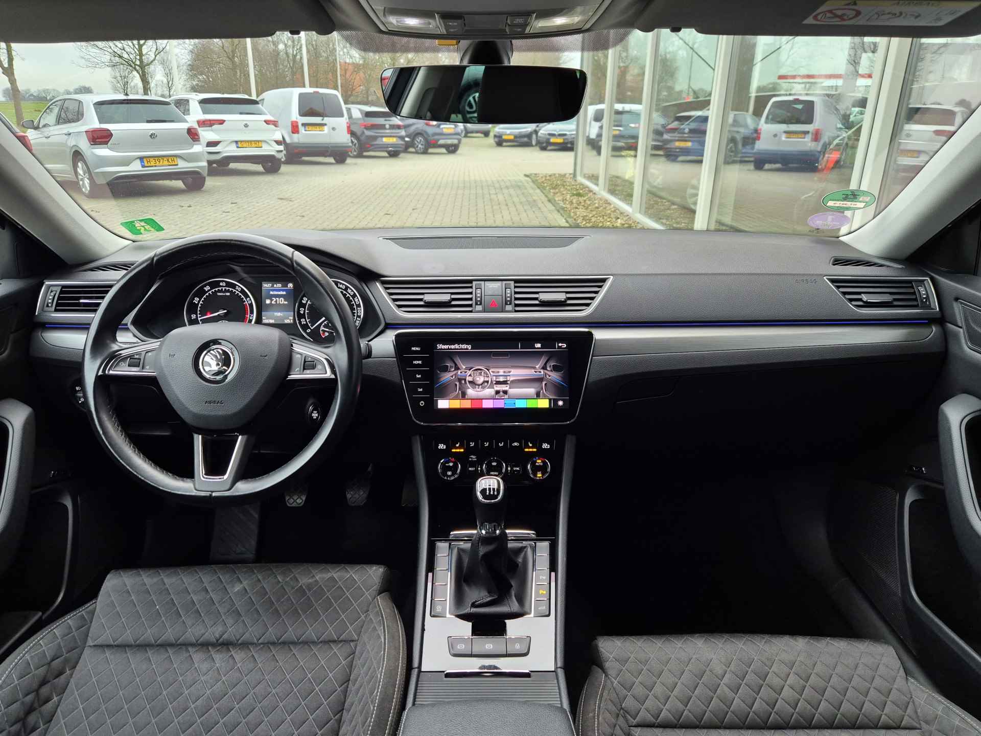 Škoda Superb Combi 1.4 TSI ACT Style Business | Navigatie | Keyless | Stoelverwarming | Elek. Klep - 32/36