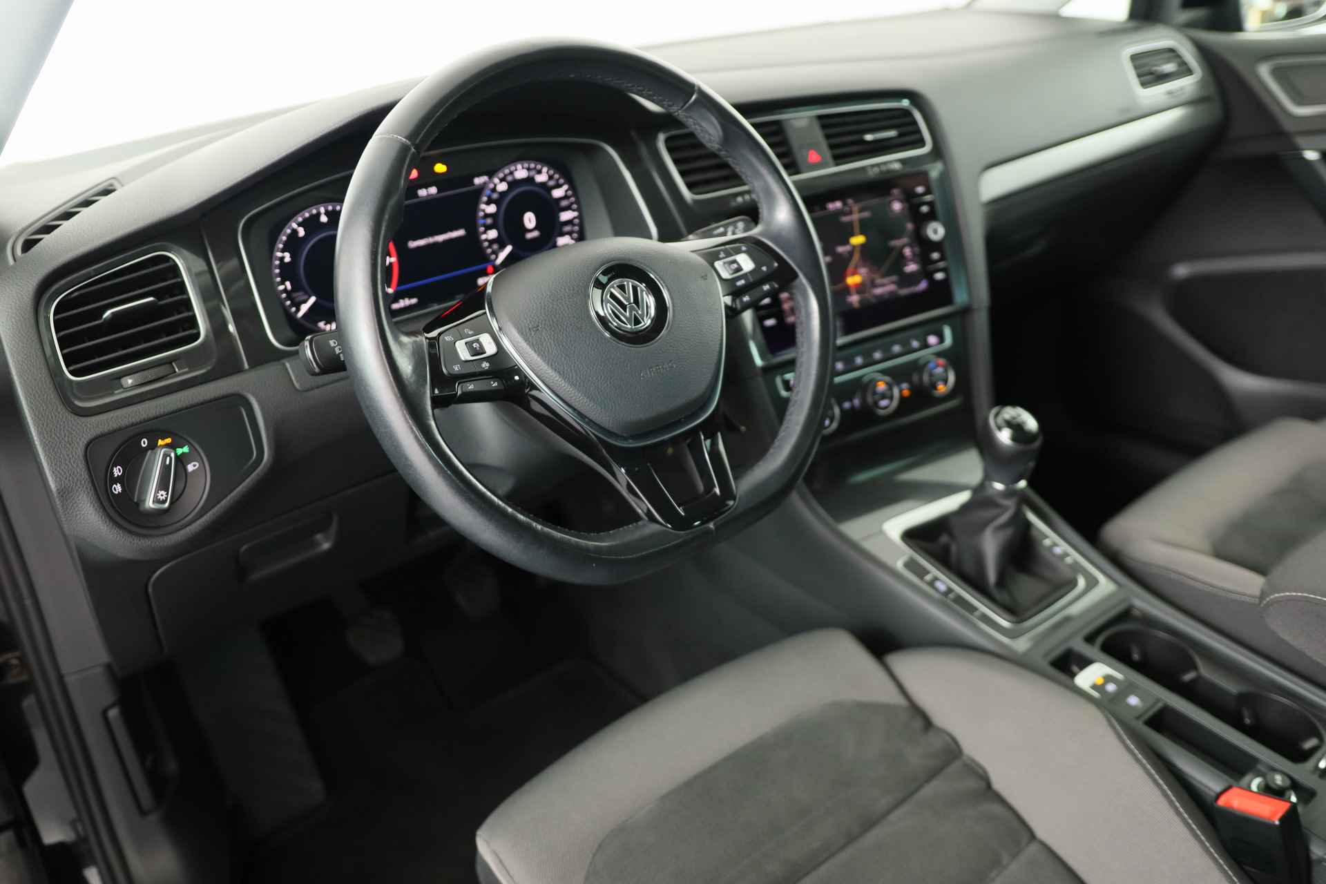 Volkswagen GOLF Variant 1.5 TSI Comfortline Business | Vitrual | Egrocomfort | Camera | Stoelverwarming | Cruise Adaptive | Cruise Adaptive | Parkeersen - 6/40