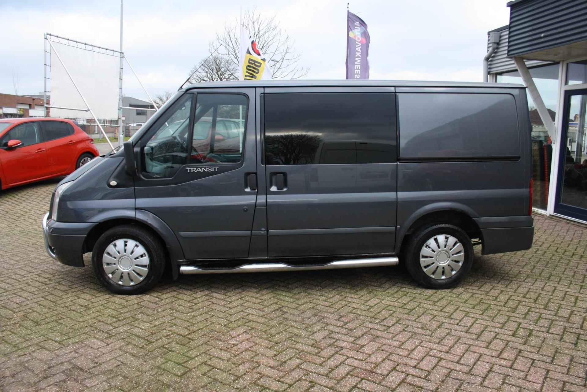 Ford Transit 260S 2.2 TDCI SHD DC (LEKKE KOPPAKKING). - 2/17