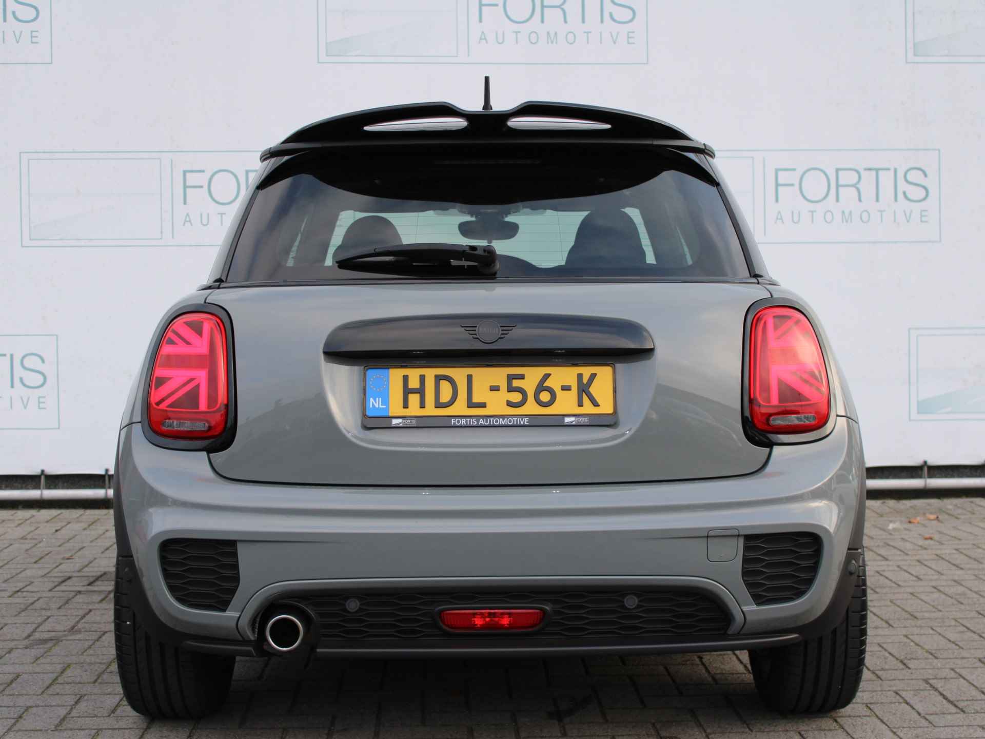 MINI Mini 1.5 Cooper John Cooper Works PANO | HARMAN KARDON | STOELVERW | CARPLAY | LAGE KM ! DEALER ONDERHOUDEN | VIRTUAL COCKPIT - 11/35