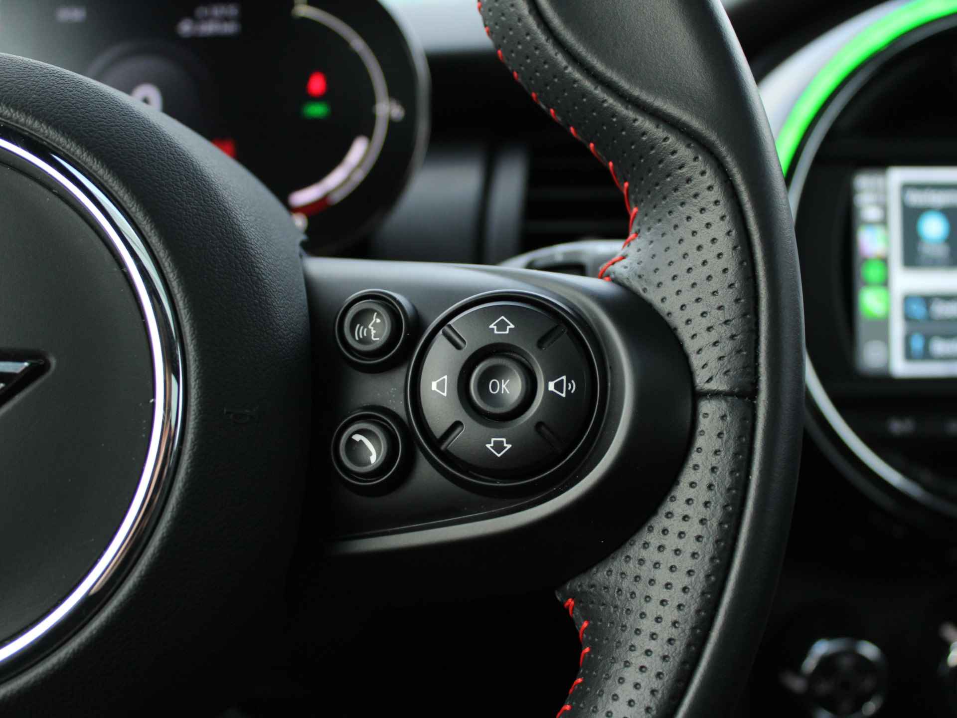 MINI Mini 1.5 Cooper John Cooper Works PANO | HARMAN KARDON | STOELVERW | CARPLAY | LAGE KM ! DEALER ONDERHOUDEN | VIRTUAL COCKPIT - 25/35