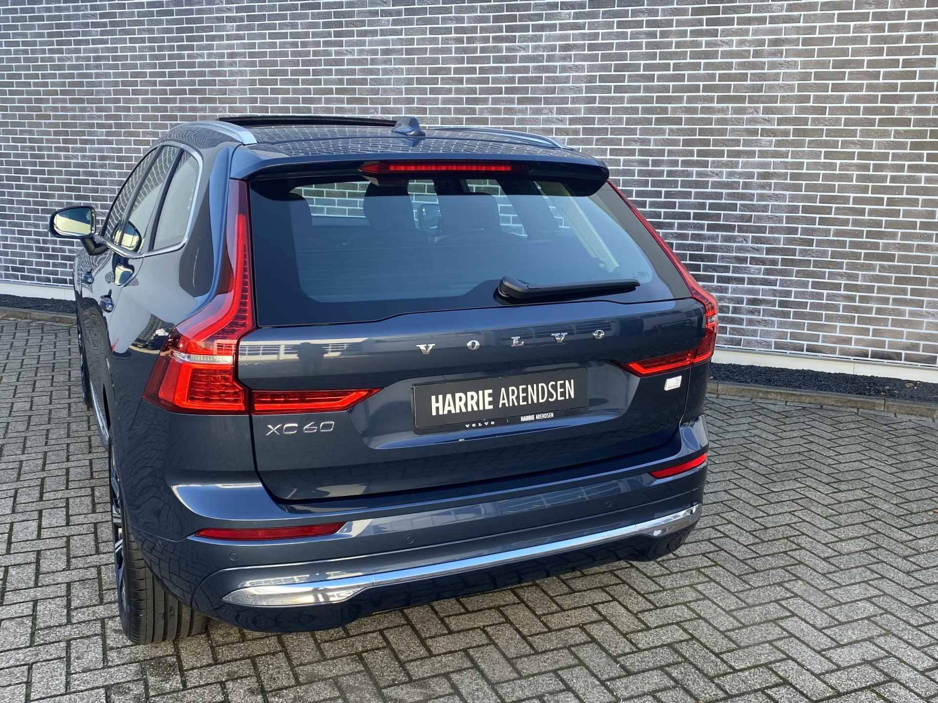 Volvo XC60 2.0 Recharge T6 AWD Ultimate Bright | Stoel en stuur verwarming | Harman/Kardon | Rondomzichtcamera | Head-up Display | - 10/13