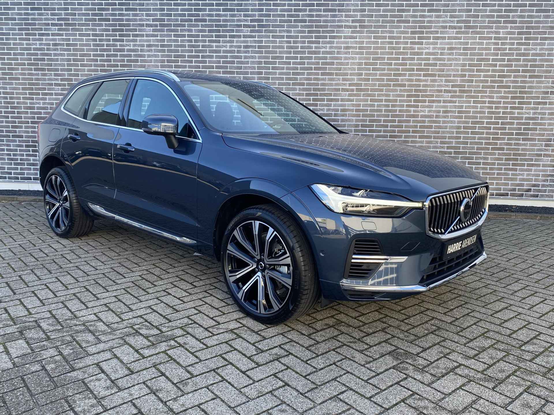 Volvo XC60 2.0 Recharge T6 AWD Ultimate Bright | Stoel en stuur verwarming | Harman/Kardon | Rondomzichtcamera | Head-up Display | - 3/13