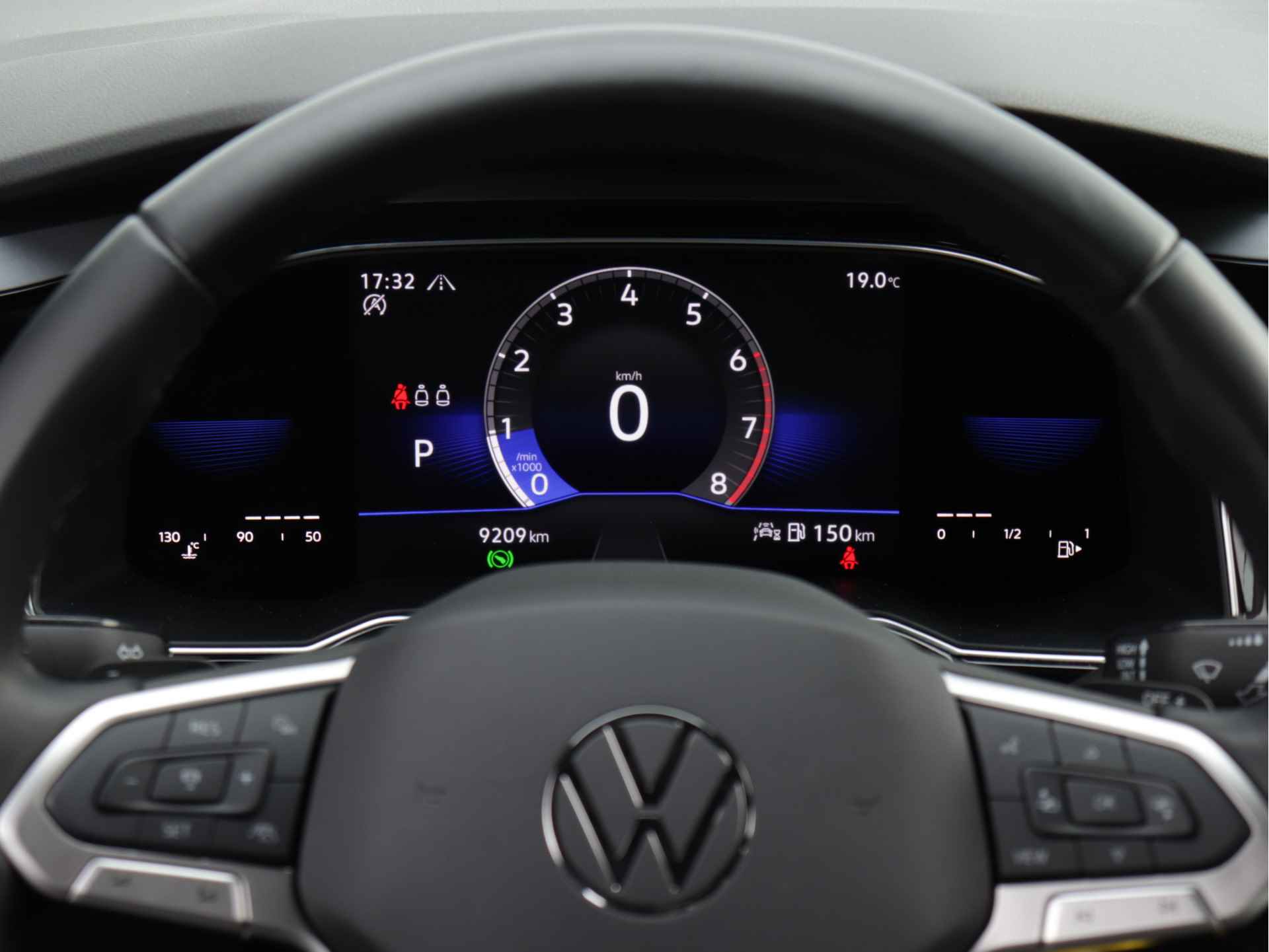 Volkswagen Taigo 1.0 TSI R-Line 110pk Automaat | Dodehoekdetectie | Afneembare trekhaak | Stoelverwarming | Camera | Adaptive Cruise - 11/46