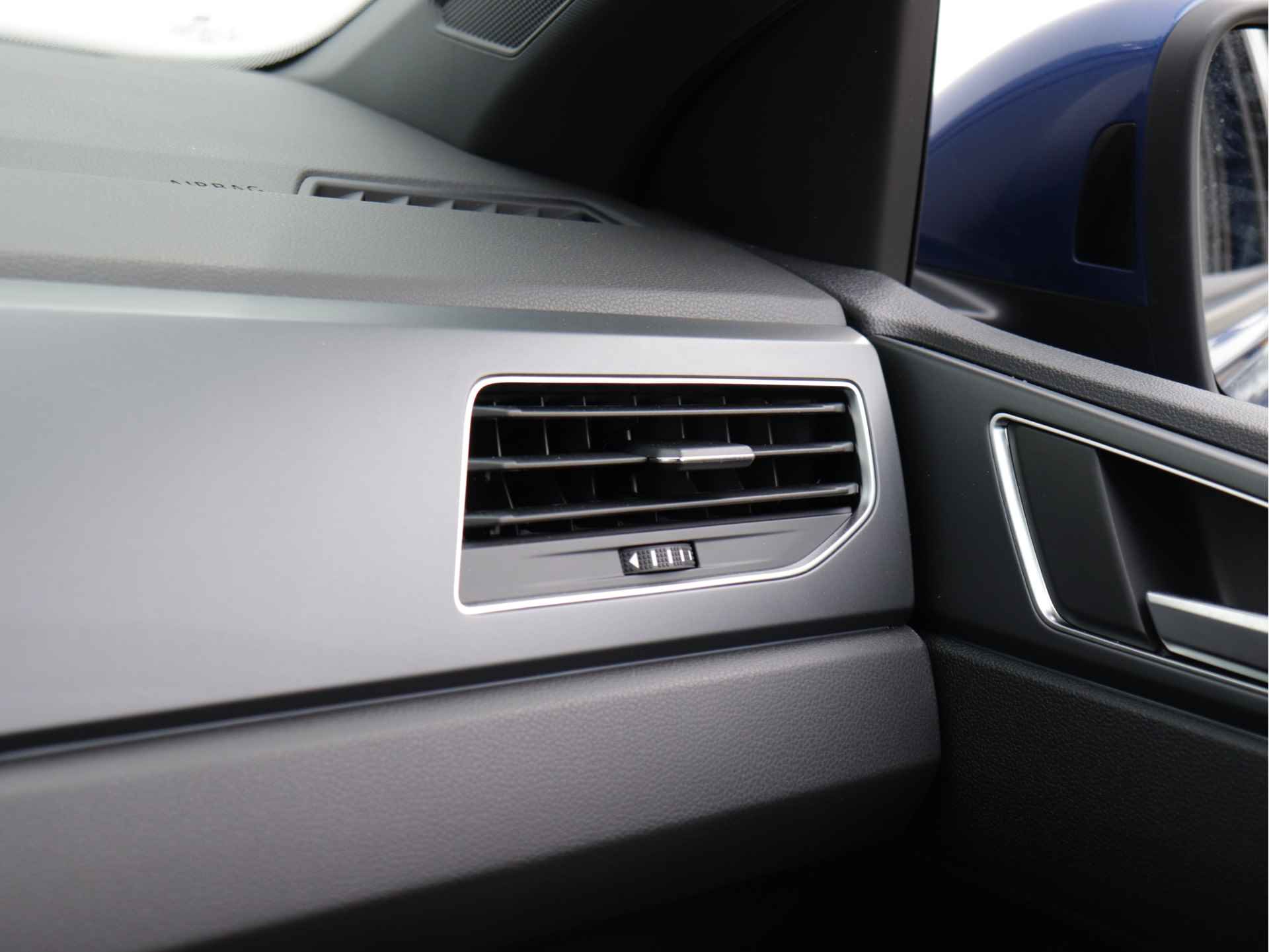 Volkswagen Taigo 1.0 TSI R-Line 110pk Automaat | Dodehoekdetectie | Afneembare trekhaak | Stoelverwarming | Camera | Adaptive Cruise - 40/46