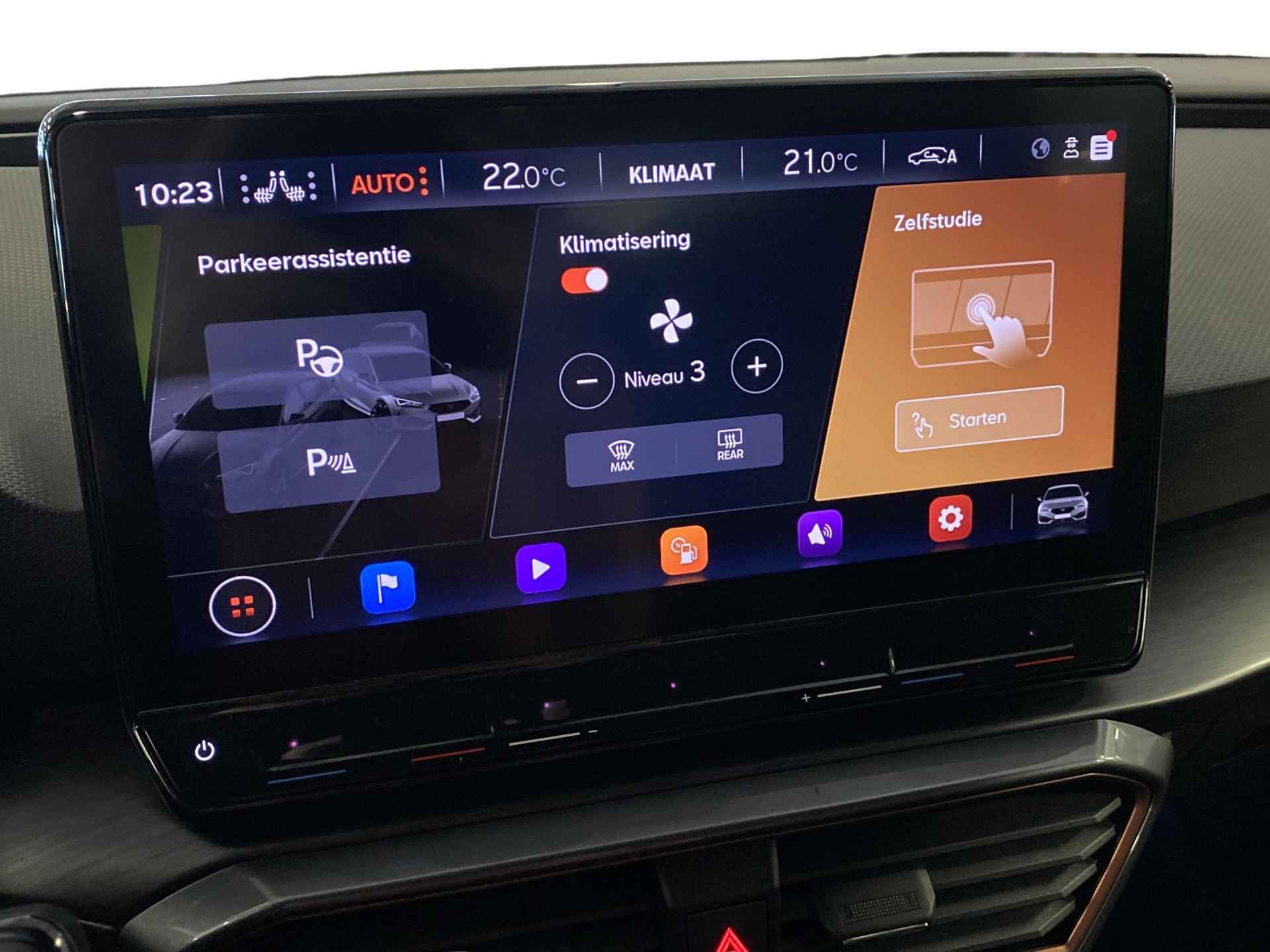 CUPRA Leon 1.5 eTSI | Apple carplay/Android auto | Navigatie | Stoelverwarming voor - 21/33