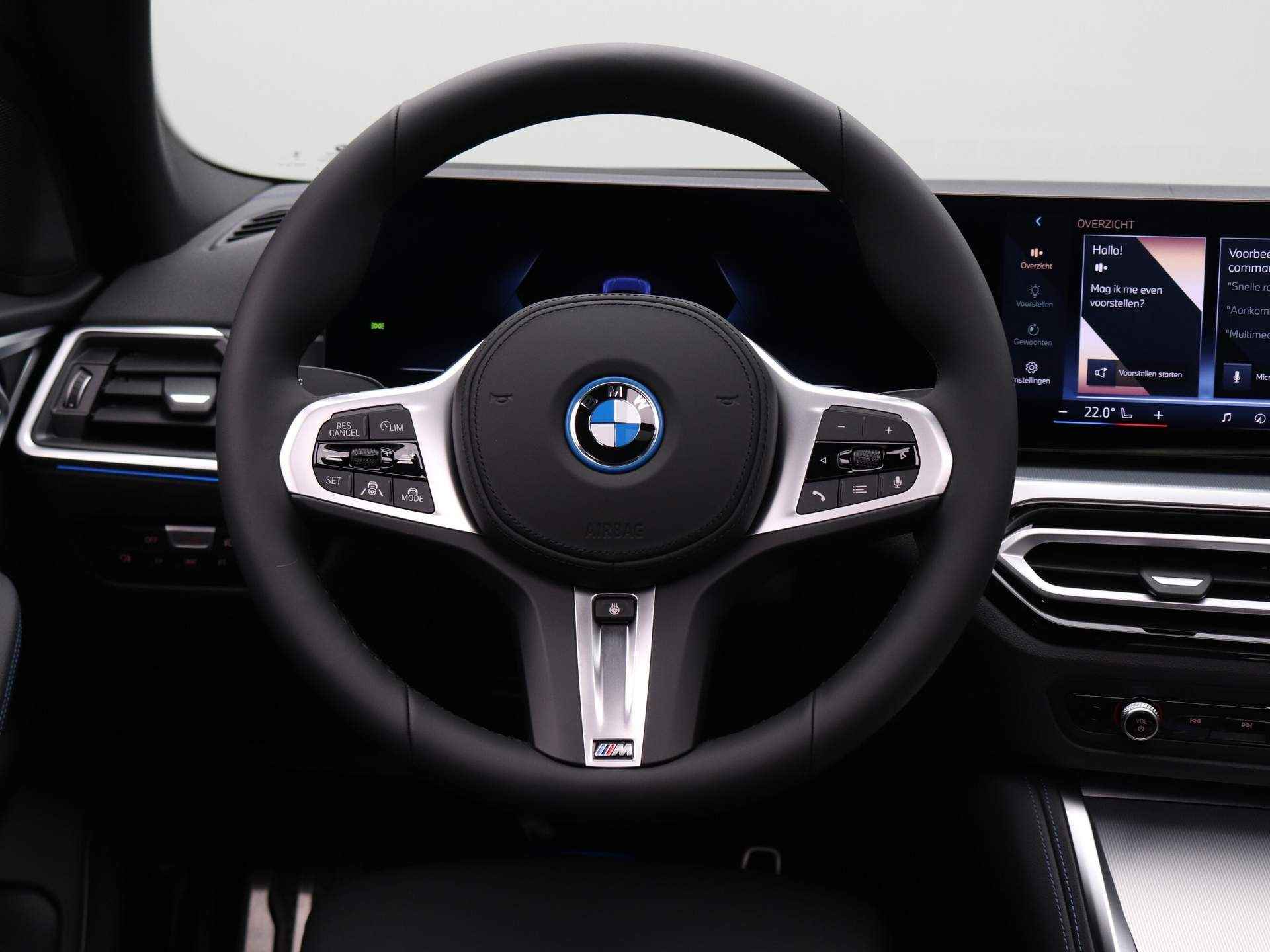 BMW i4 eDrive40 High Executive 84 kWh | BMW Laserlight | Comfort Access | BMW Live Cockpit Professional | DAB-Tuner | High Executive | M Sportpakket Pro | . - 25/26