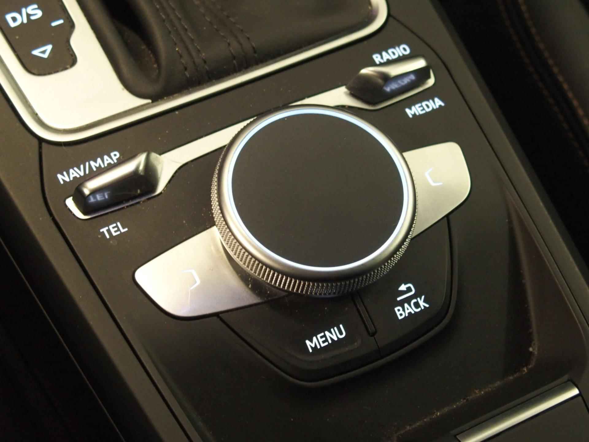 Audi Q2 1.4 TFSI CoD Design S Line Plus Virtual Cockpit Led Leder Trekhaak - 26/35