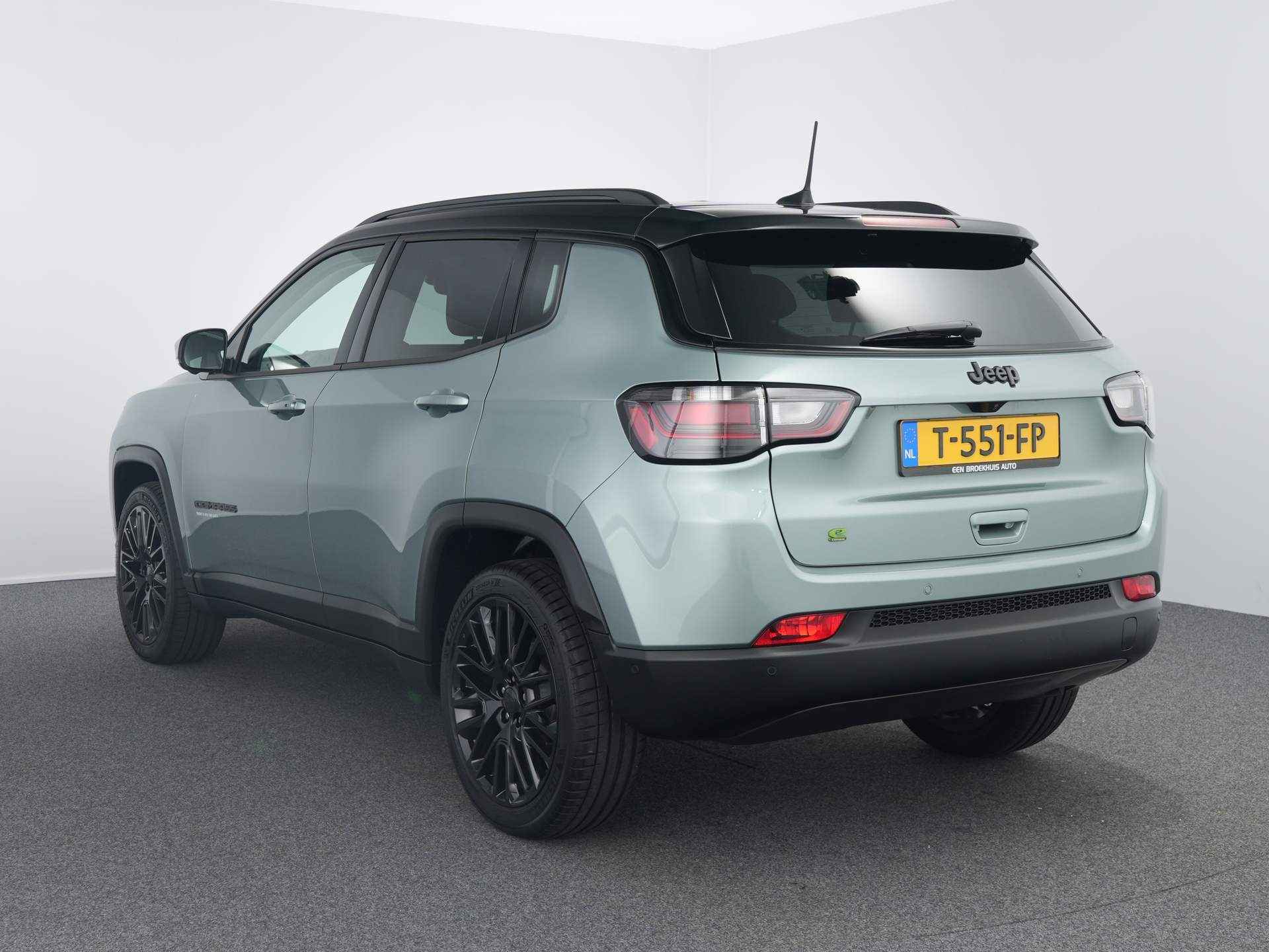 Jeep Compass 1.5T e-Hybrid Upland - 11/26