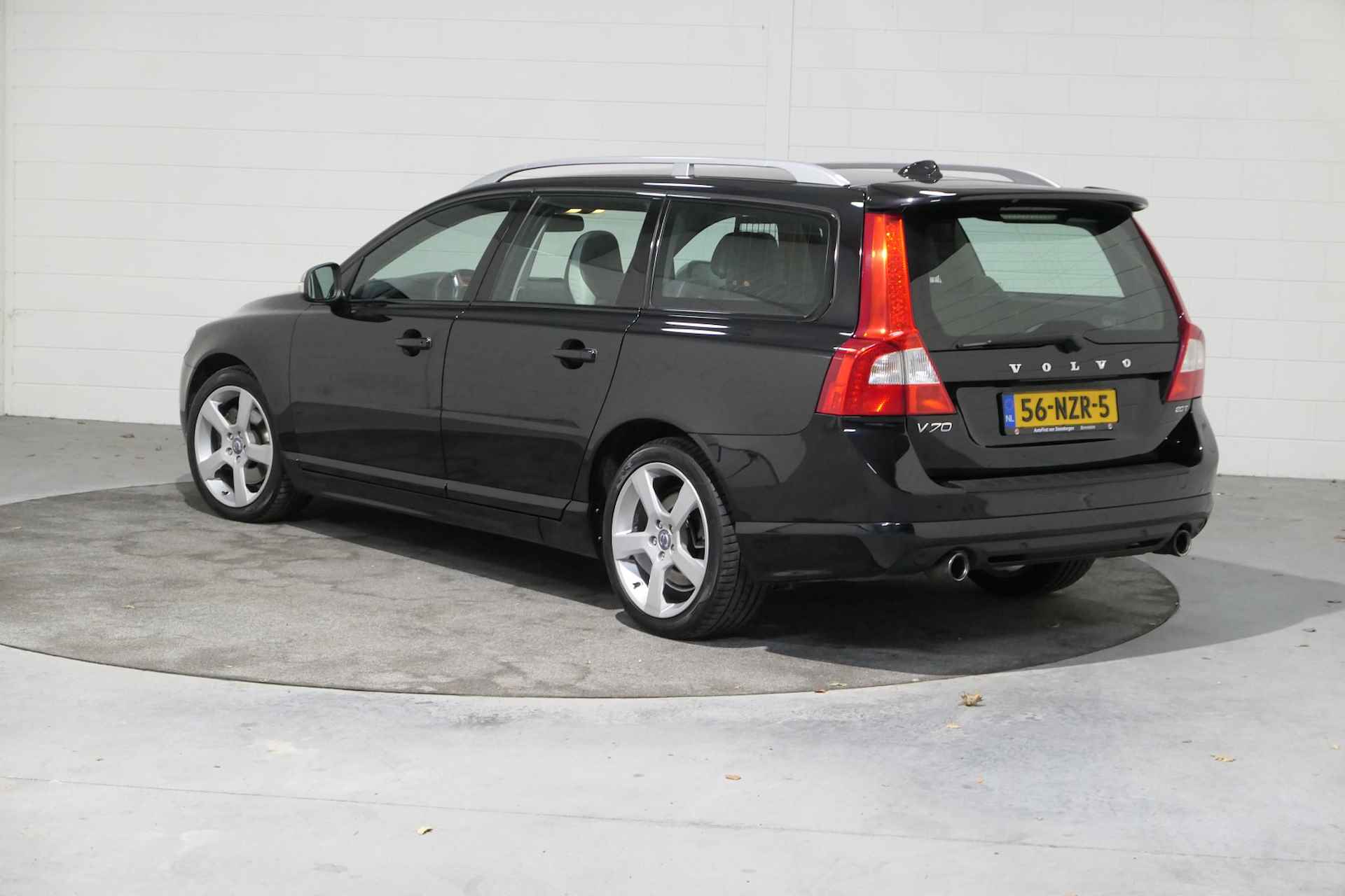 Volvo V70 2.0T R-Edition NL, Boekjes, Dealer oh. 6 Bak, Leer, 18" BTW auto .. Uitzonderlijke mooi en verzorgd .. - 7/56