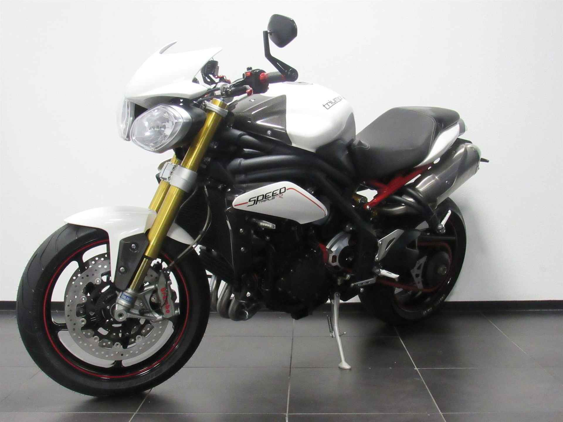 Triumph SPEED TRIPLE R - 2012 - 3/15