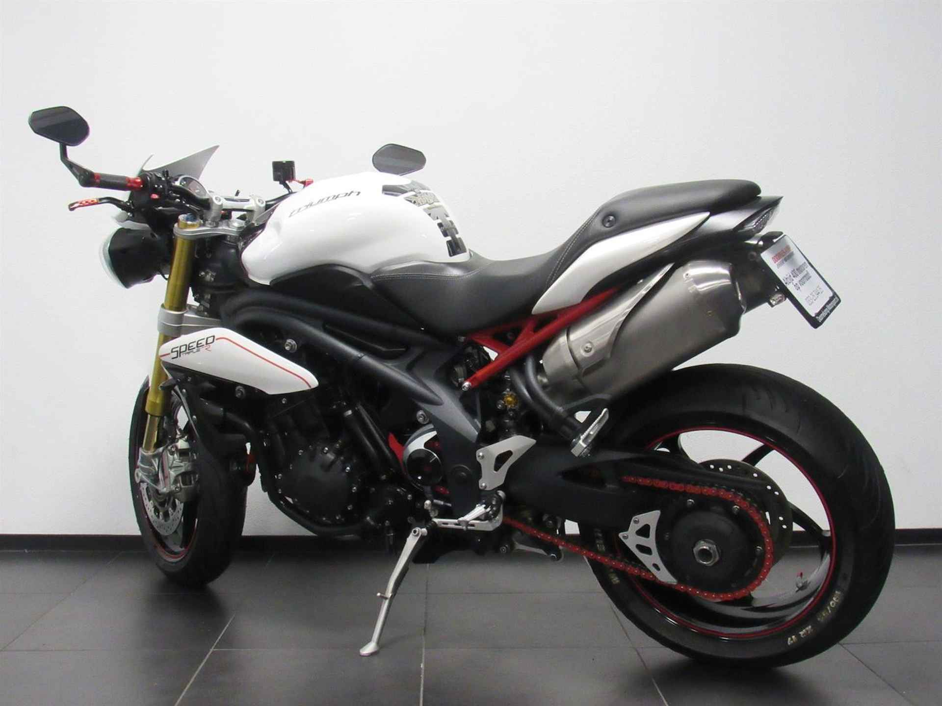 Triumph SPEED TRIPLE R - 2012 - 5/15