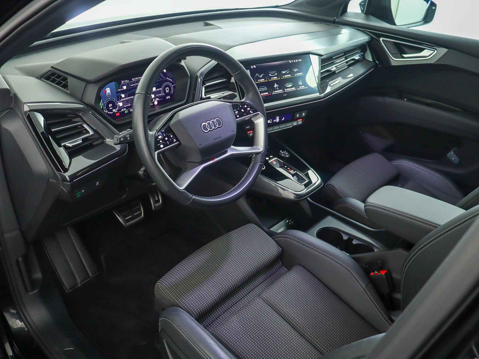 Audi Q4 e-tron 40 Launch edition S Competition 77 kWh 204 PK | S-Line | Sportstoelen | Warmtepomp | Stoelverwarming | Optiek Zwart | - 3/50