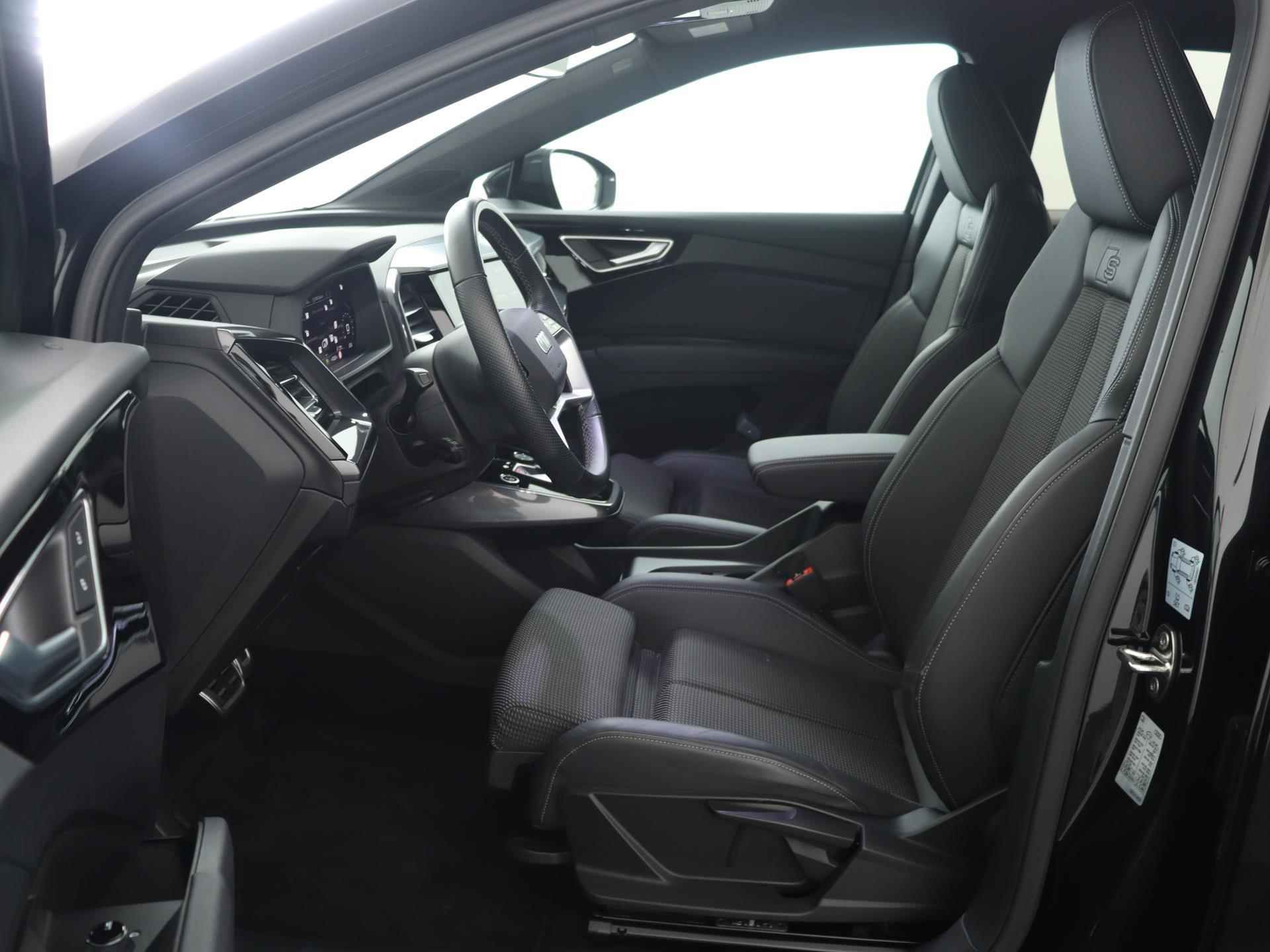 Audi Q4 e-tron 40 Launch edition S Competition 77 kWh 204 PK | S-Line | Sportstoelen | Warmtepomp | Stoelverwarming | Optiek Zwart | - 26/50