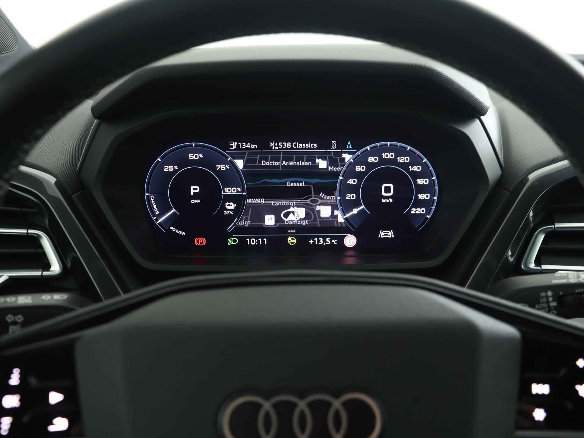 Audi Q4 e-tron 40 Launch edition S Competition 77 kWh 204 PK | S-Line | Sportstoelen | Warmtepomp | Stoelverwarming | Optiek Zwart | - 35/50