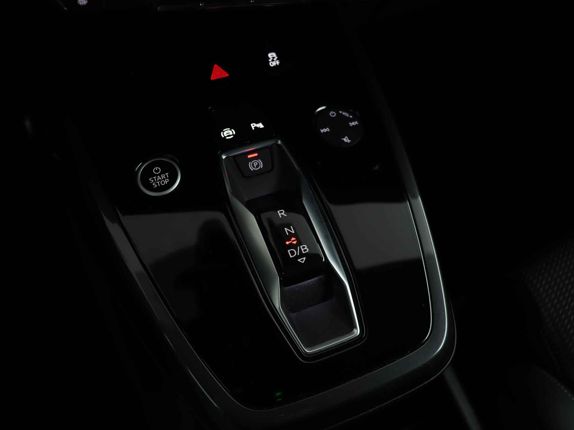 Audi Q4 e-tron 40 Launch edition S Competition 77 kWh 204 PK | S-Line | Sportstoelen | Warmtepomp | Stoelverwarming | Optiek Zwart | - 47/50