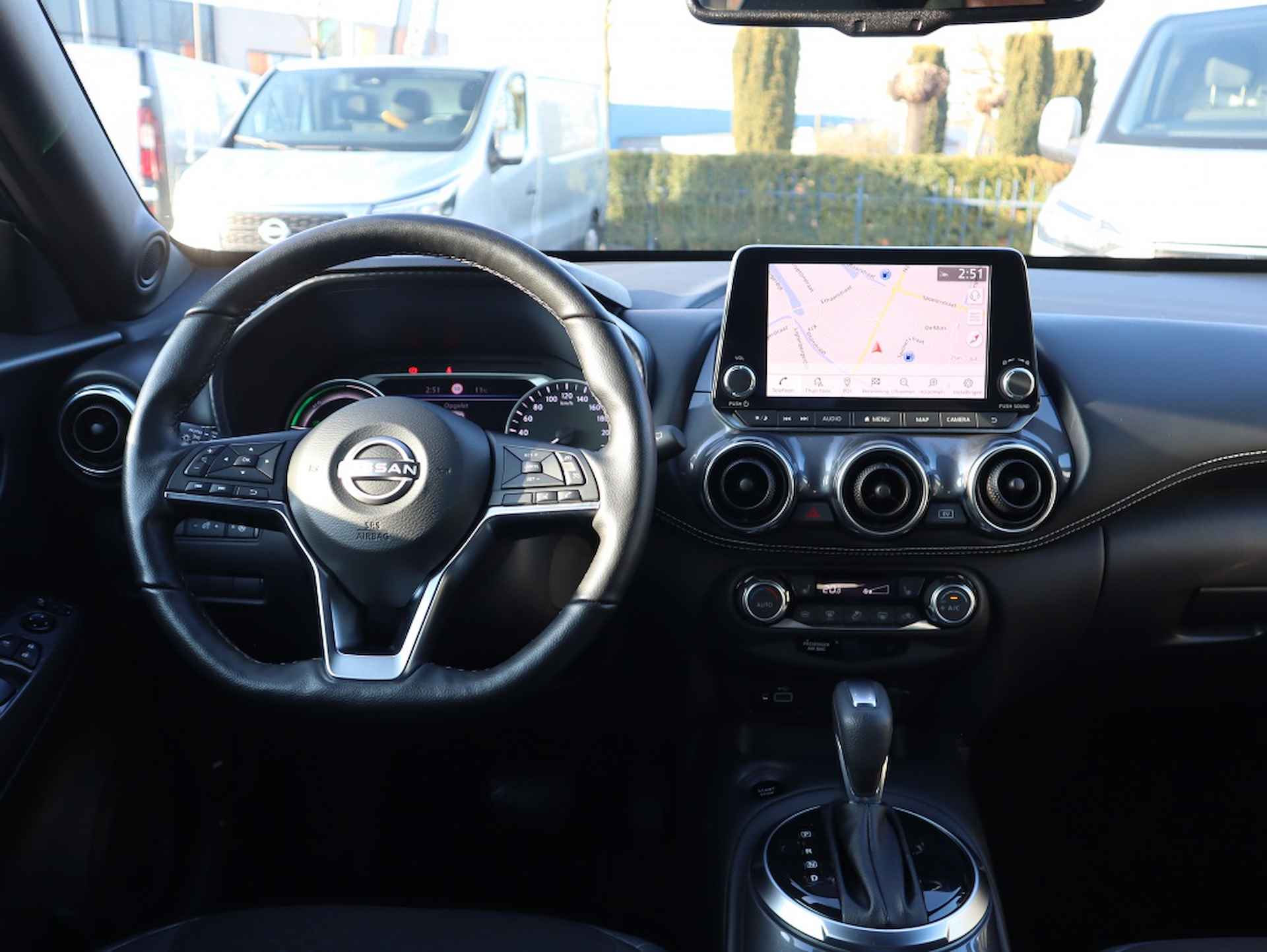 Nissan Juke 1.6 Hybrid N-Design / Navigatie / Camera / Android auto & Apple - 8/32