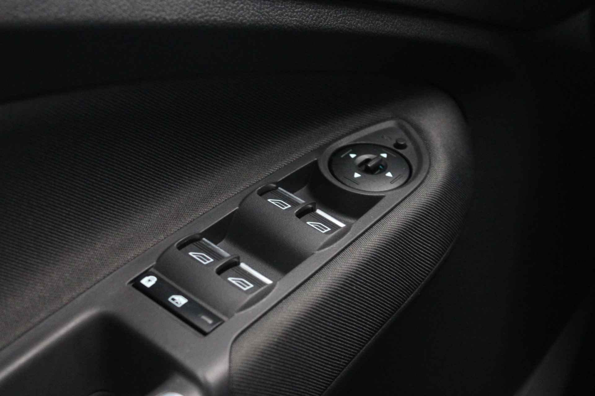 Ford C-Max 1.0 Titanium 125pk | Trekhaak | stuur, stoel en voorruitverwarming | cruise control | airco - 31/50