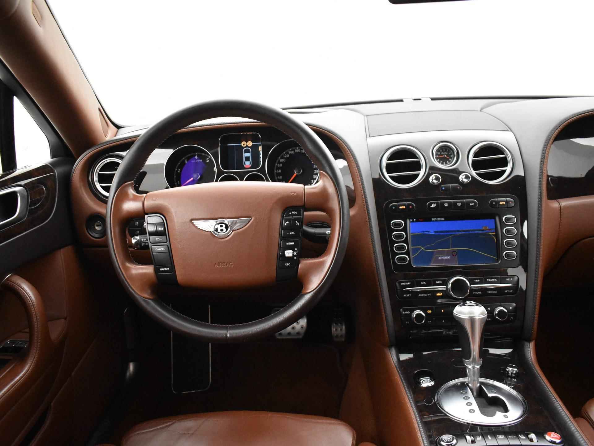 Bentley Continental Flying Spur 6.0 W12 560 PK + SCHUIFDAK / MASSAGE / SMARTPHONE INTERFACE - 4/53