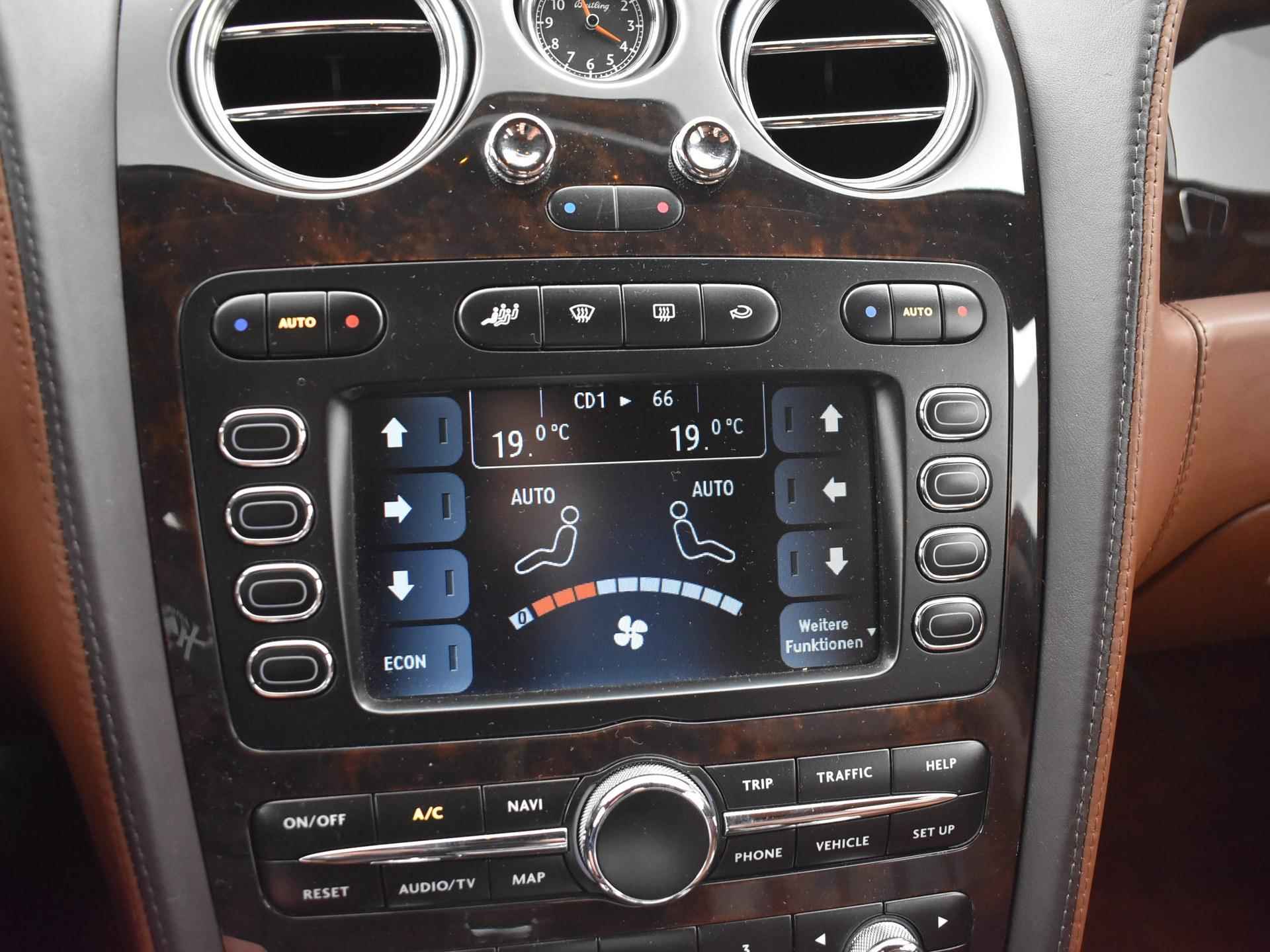 Bentley Continental Flying Spur 6.0 W12 560 PK + SCHUIFDAK / MASSAGE / SMARTPHONE INTERFACE - 45/53