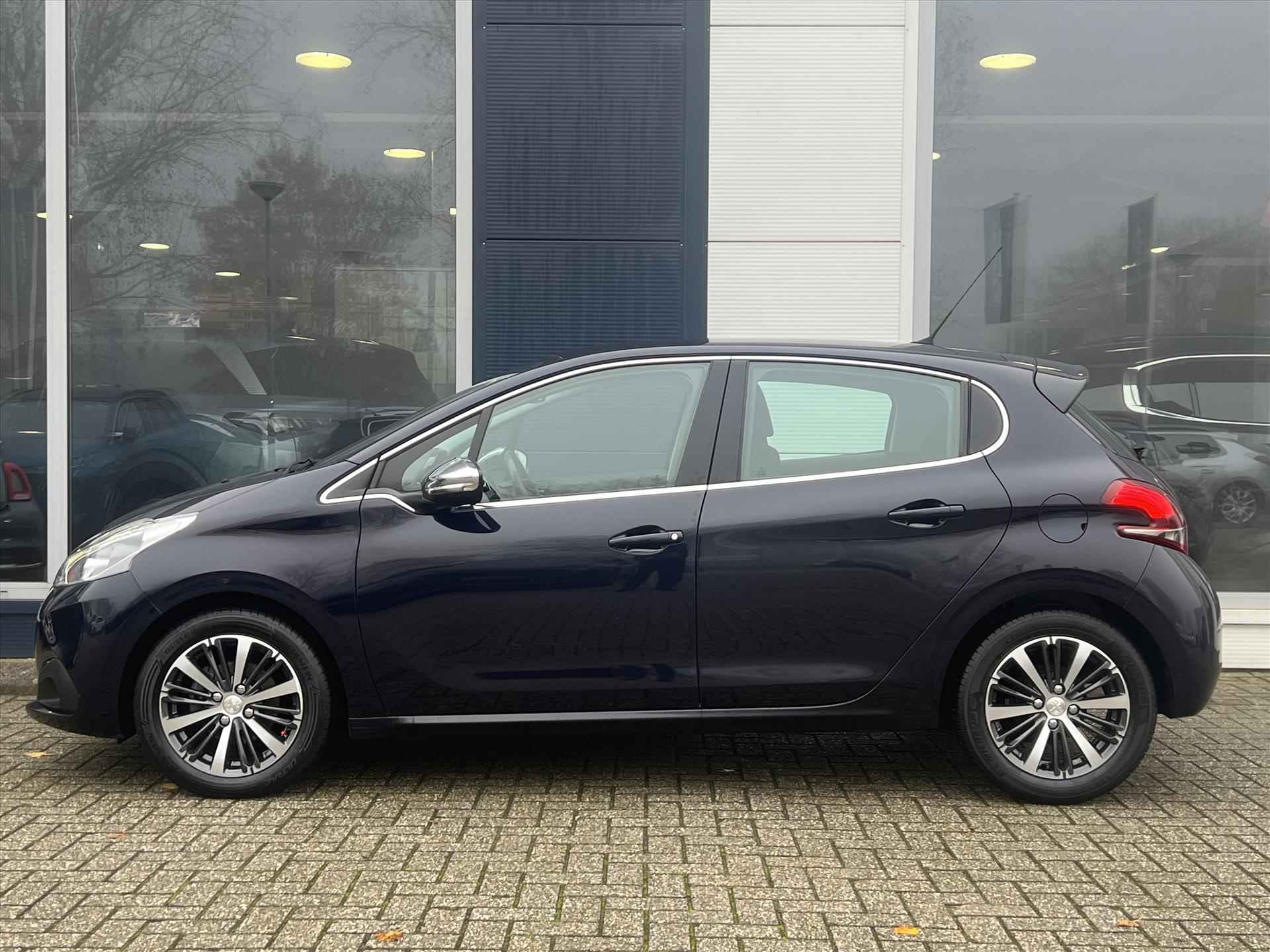 Peugeot 208 1.2 Puretech 82pk 5D Allure | Navigatie | Cruise Control | Parkeer Camera | Climate Control | - 11/43