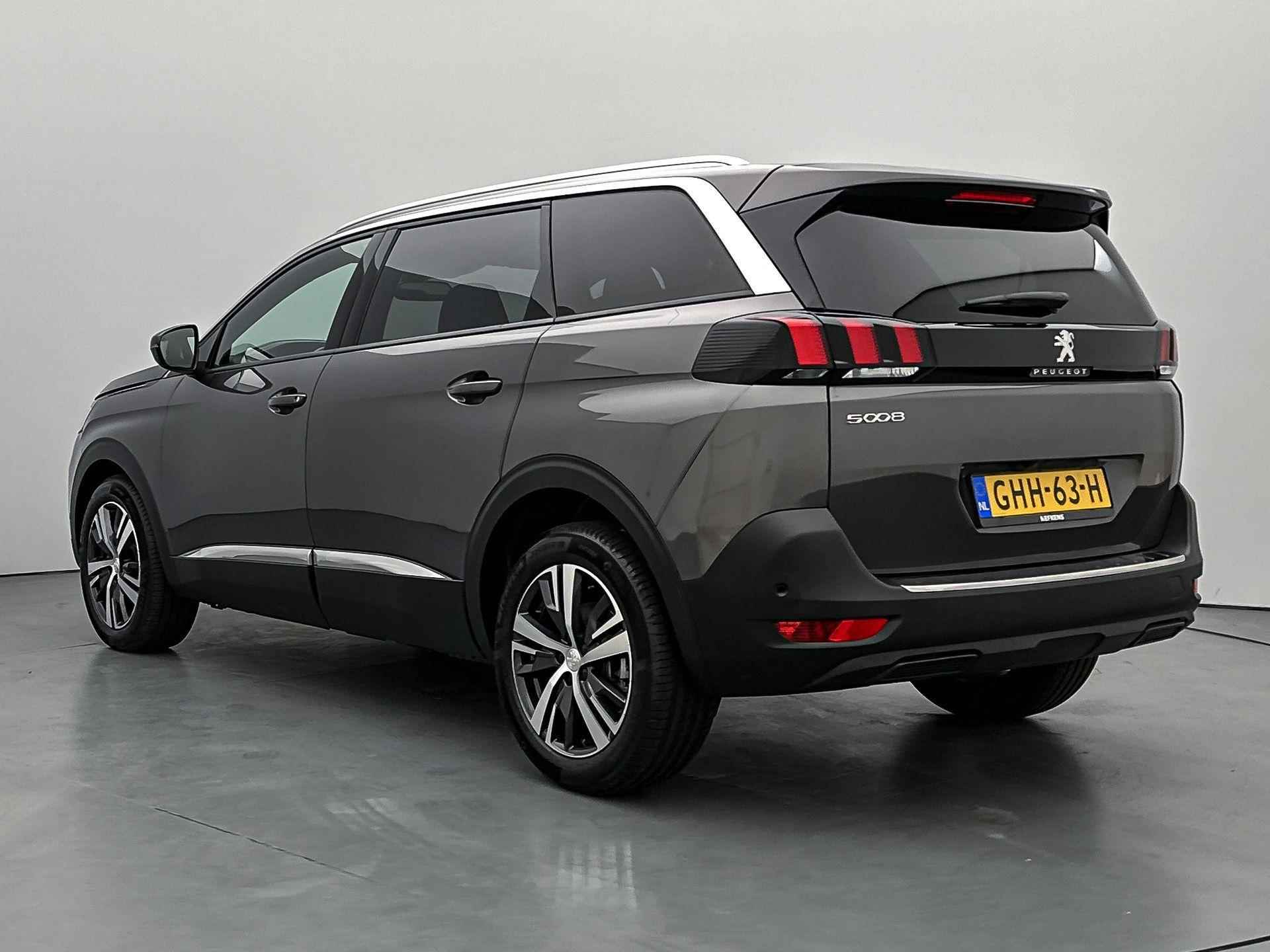 Peugeot 5008 SUV Allure Pack Business 130pk Automaat | Navigatie | Achteruitrijcamera | Climate Control | Keyless | Dodehoeksensor | Parkeersensoren v+a | Cruise Control | Led koplampen | Apple Carplay / Android Auto | Bluetooth | DAB+ radio | Donker getint glas | 18" lichtmetalen velgen | - 7/33