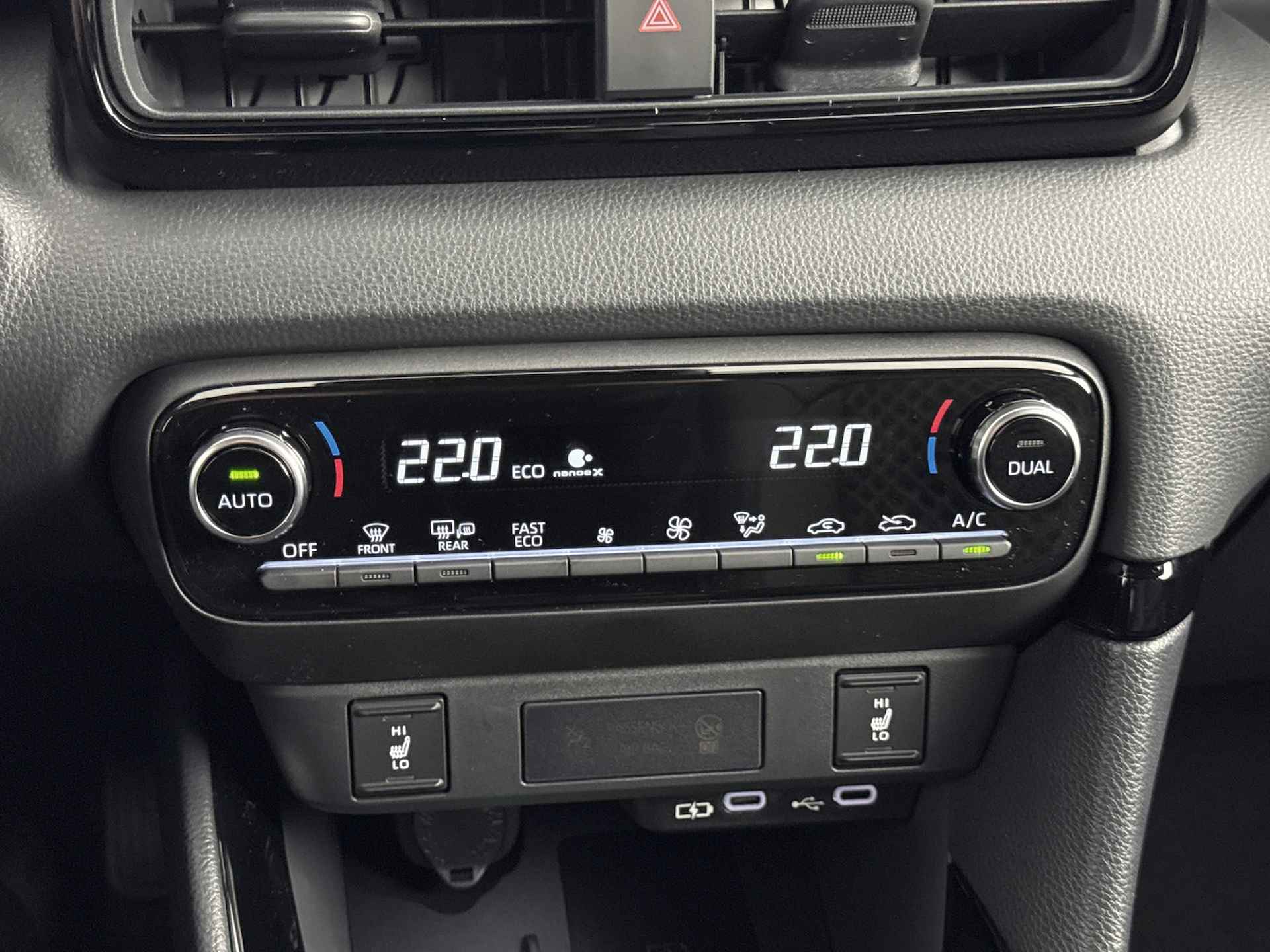 Toyota Yaris Hybrid 130 Launch Edition | Apple CarPlay | JBL | Camera | - 11/43