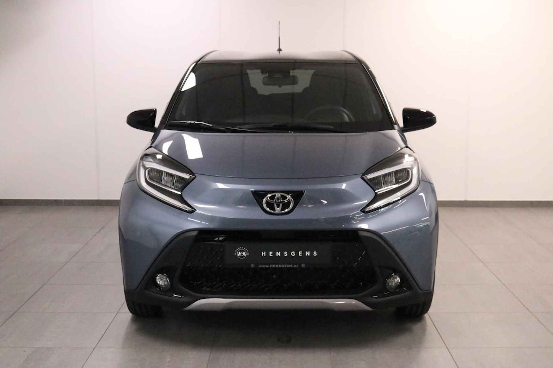 Toyota Aygo X 1.0 VVT-i S-CVT envy  | Automaat | Snel rijden! - 2/36