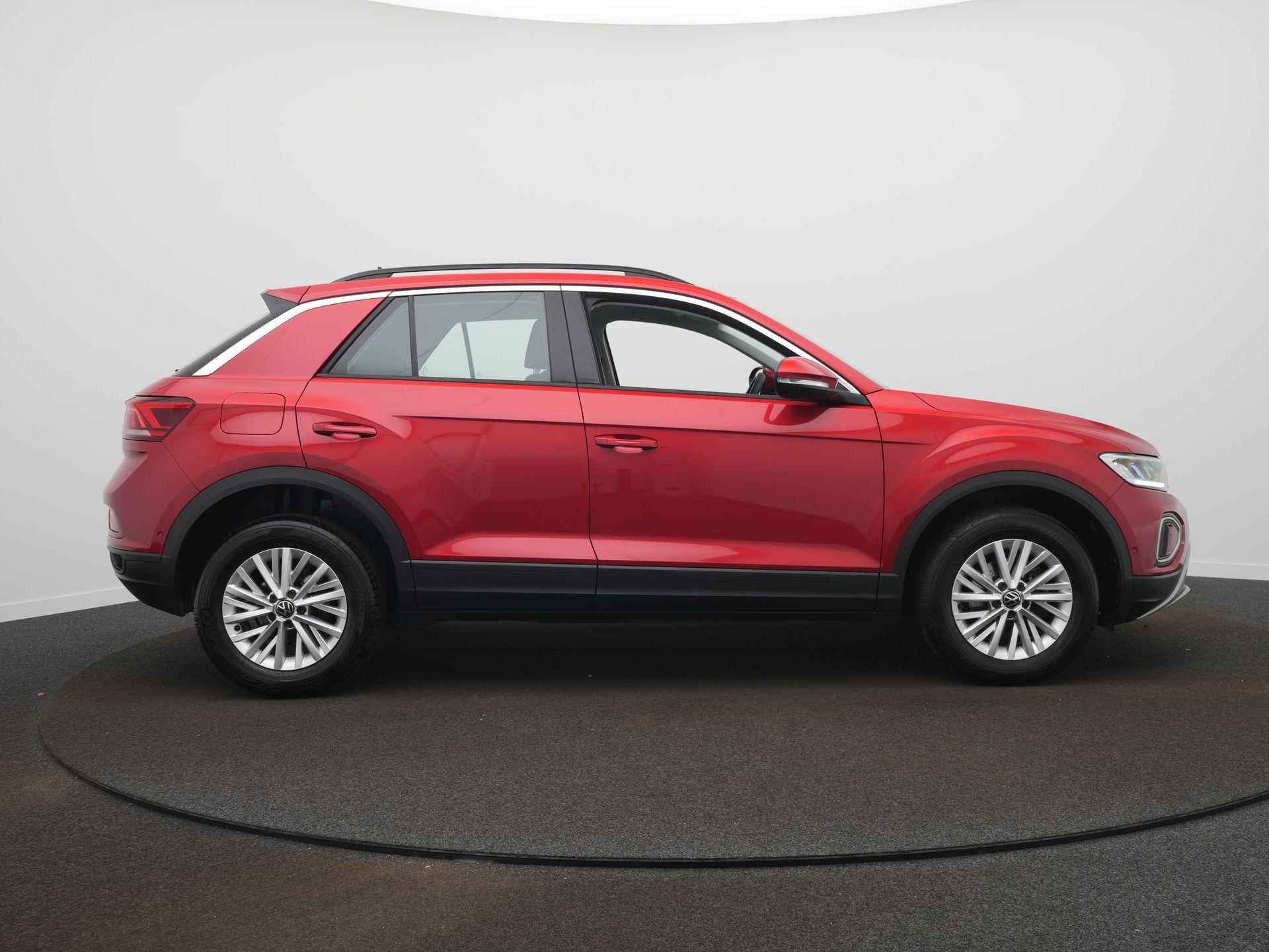 Volkswagen T-Roc 1.0 TSI Life Business / Adap. Cruise / Virtual / Camera / Climate - 4/40