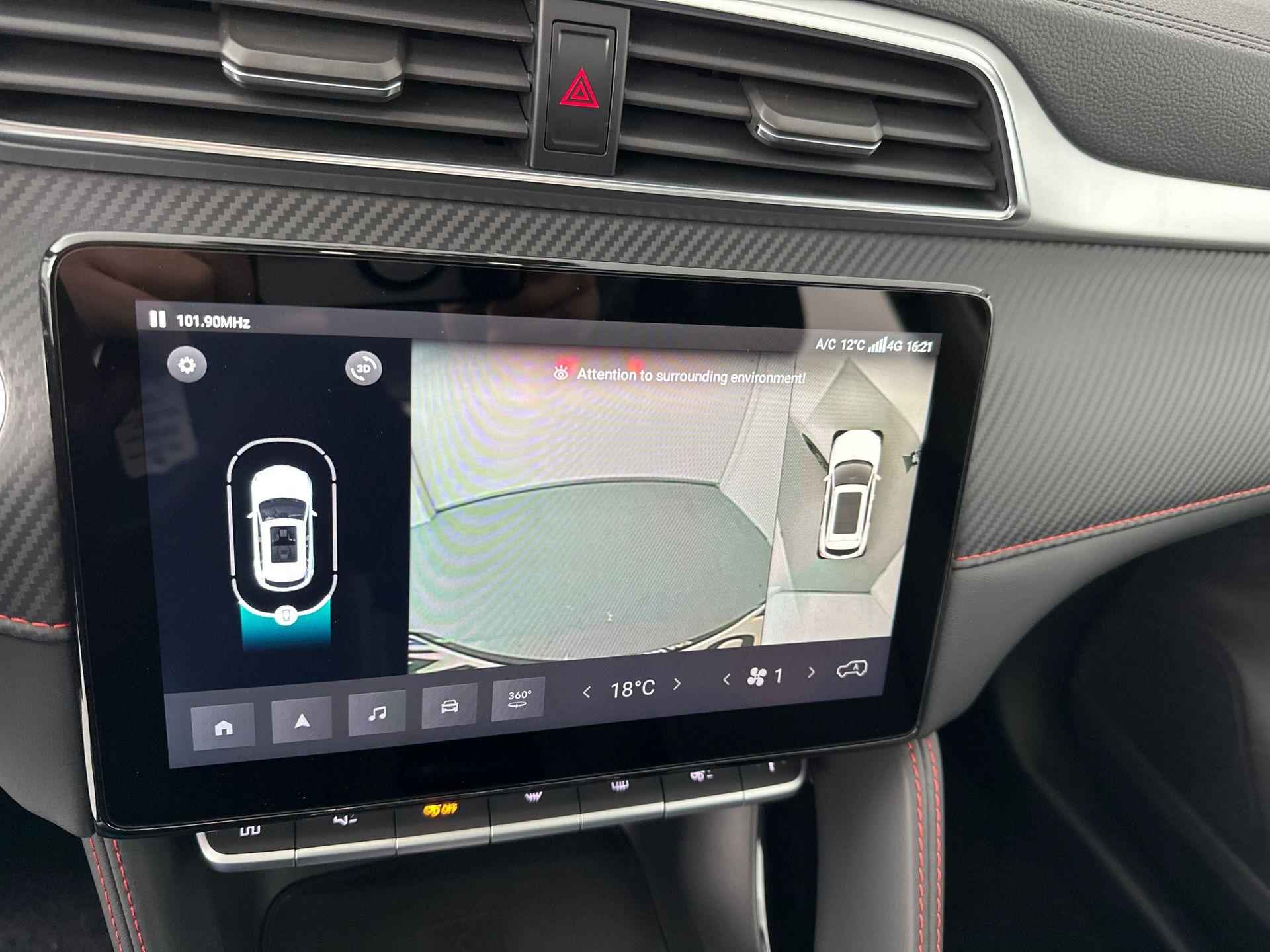 MG ZS EV Long Range Luxury 70 kWh NIEUW | Platinum Deal | €6.200 Korting | Subsidie €2.000 | Panoramadak | Apple Carplay | 360 Camera | PDC - 19/24